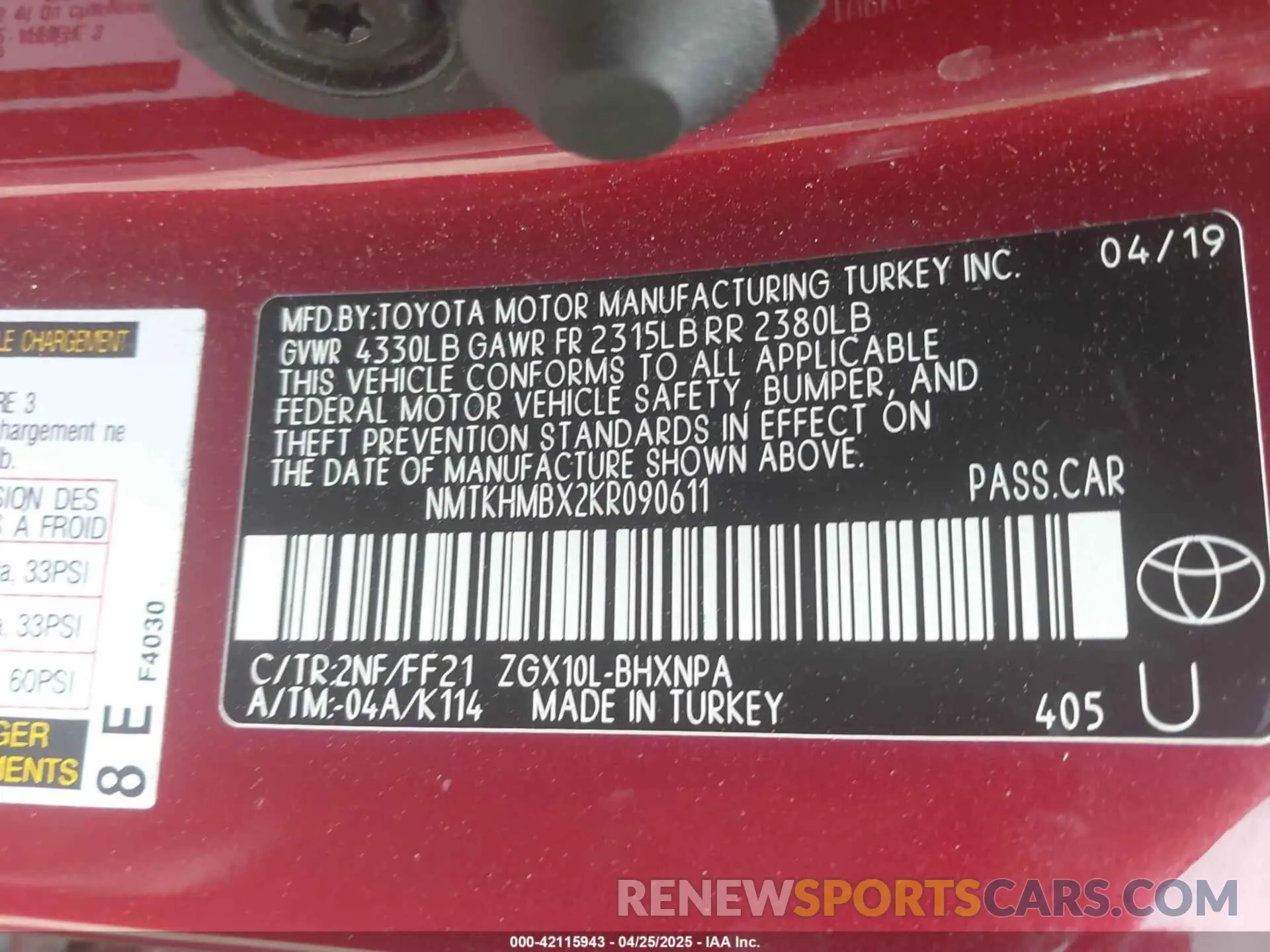 9 Photograph of a damaged car NMTKHMBX2KR090611 TOYOTA C-HR 2019