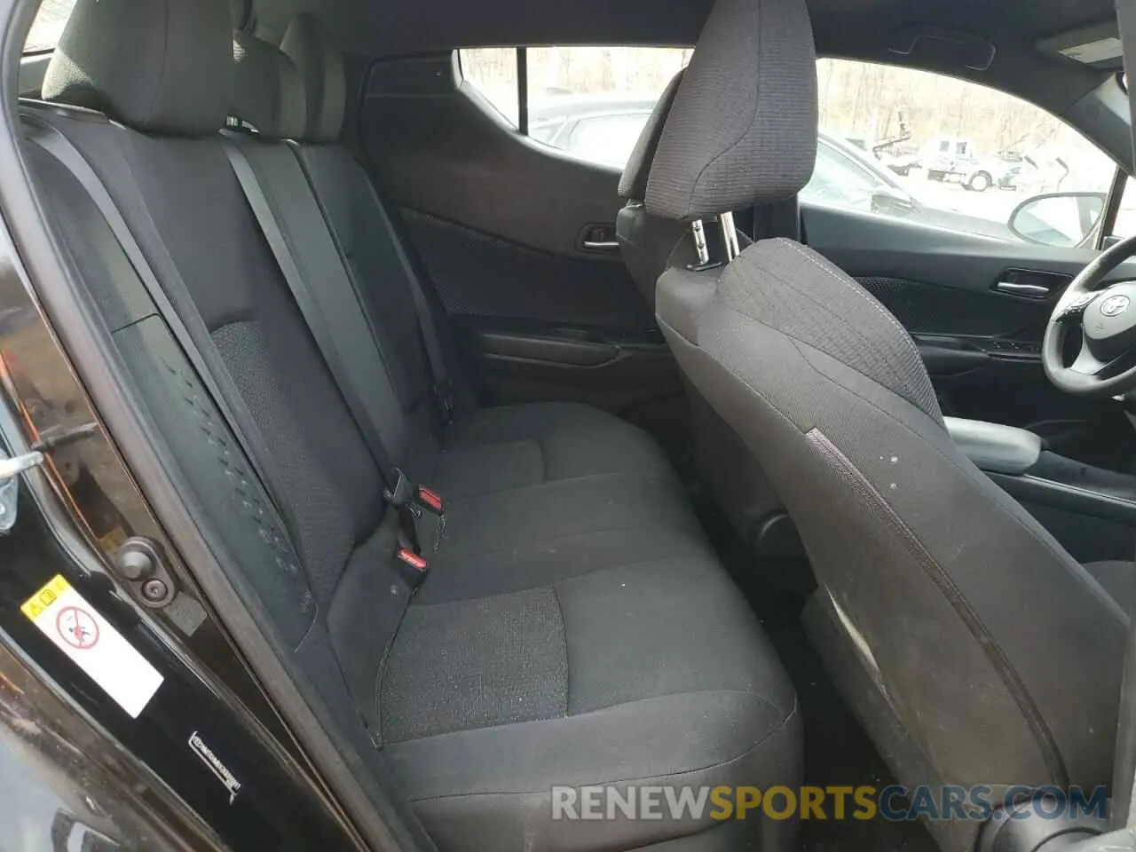 10 Photograph of a damaged car NMTKHMBX2KR090897 TOYOTA C-HR 2019