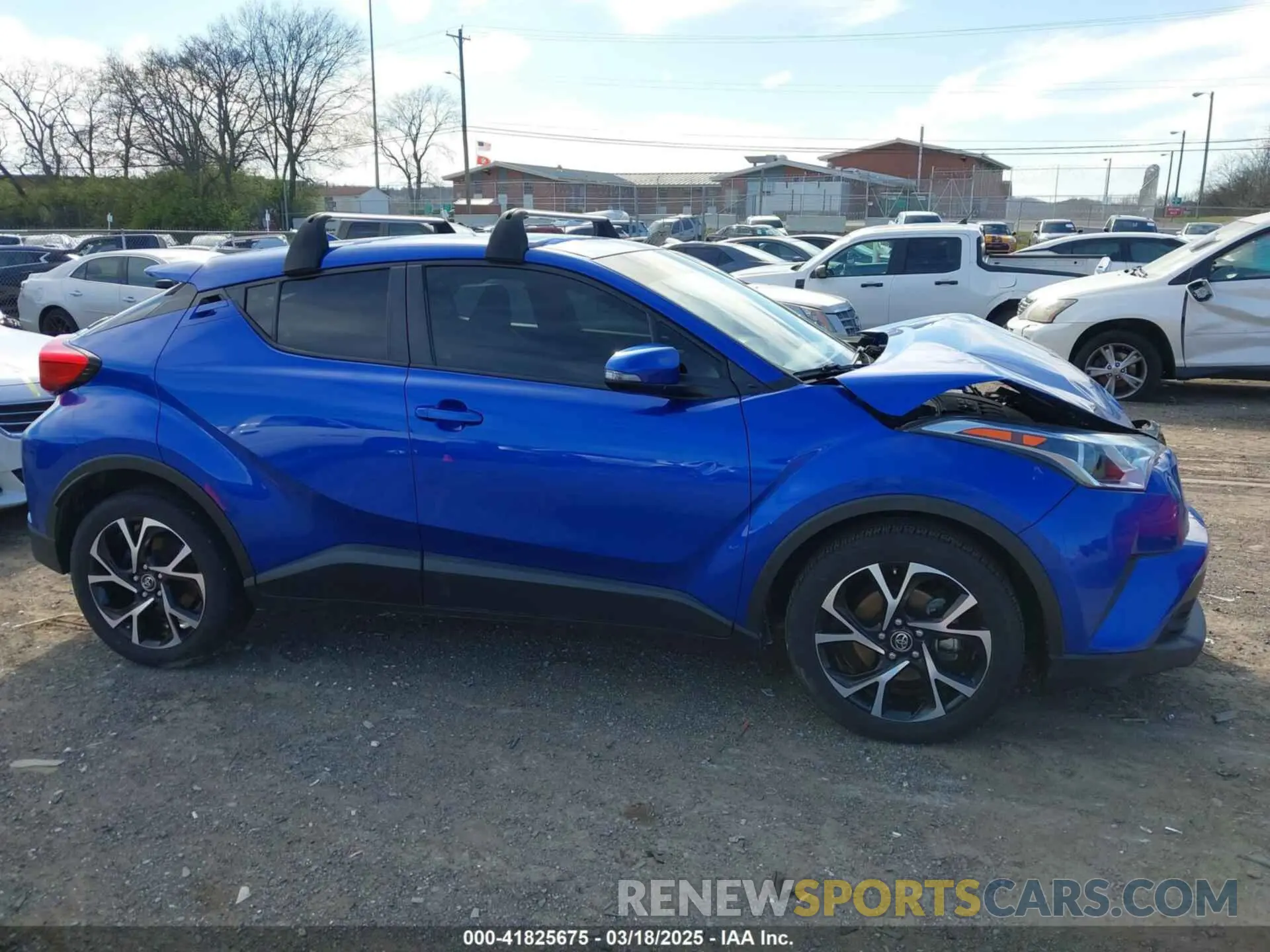 14 Photograph of a damaged car NMTKHMBX2KR091404 TOYOTA C-HR 2019