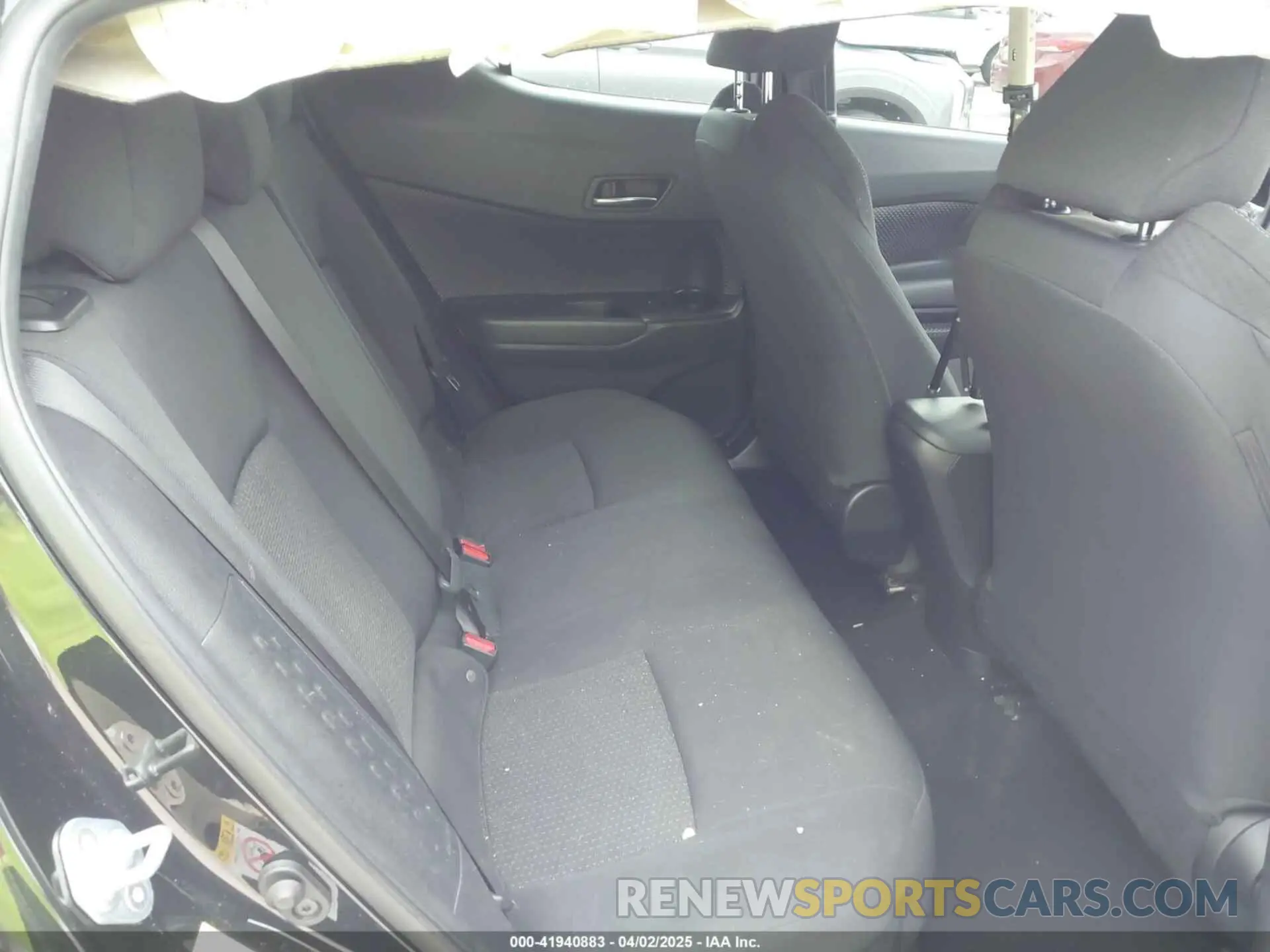 8 Photograph of a damaged car NMTKHMBX2KR094898 TOYOTA C-HR 2019