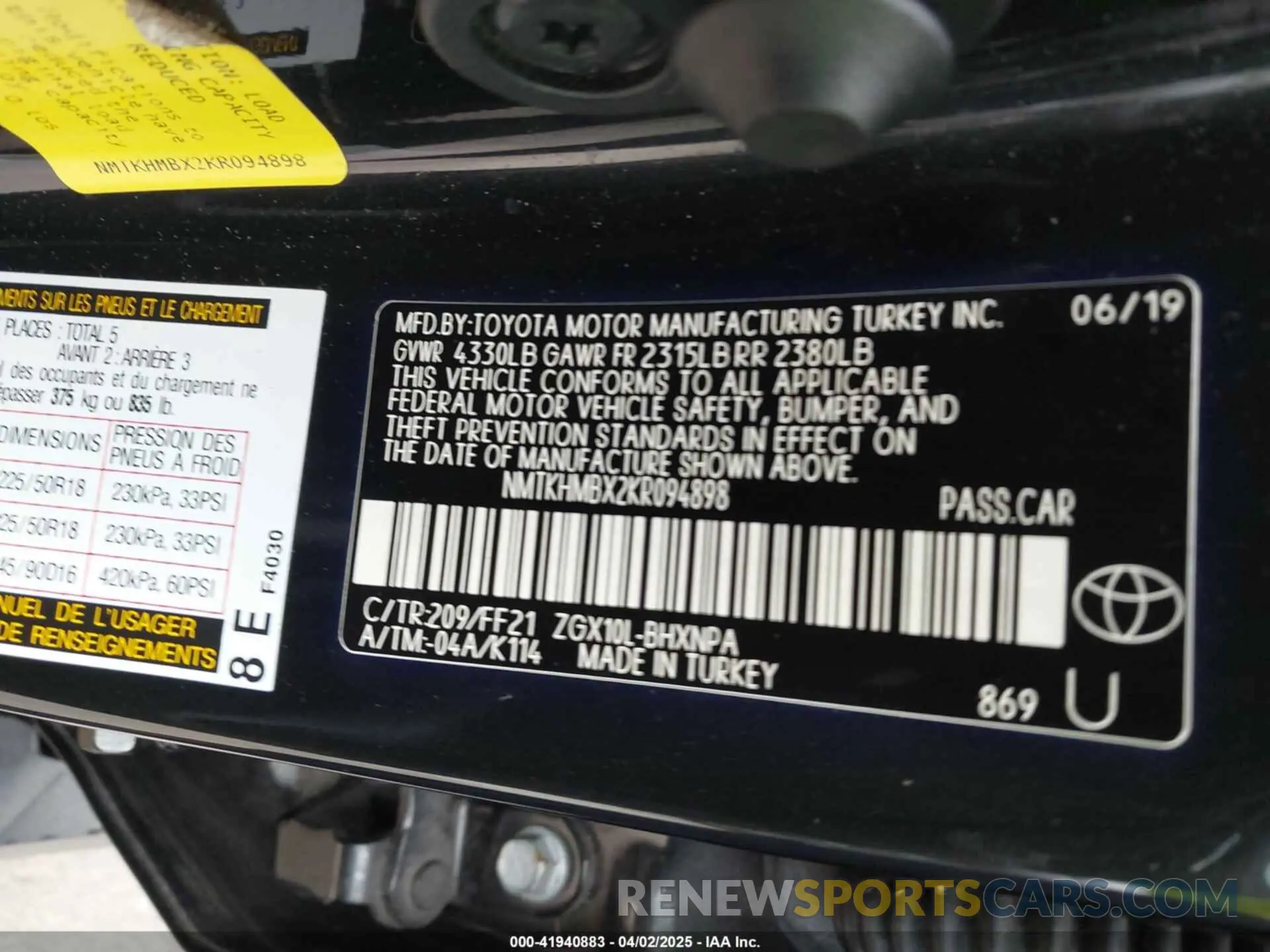 9 Photograph of a damaged car NMTKHMBX2KR094898 TOYOTA C-HR 2019