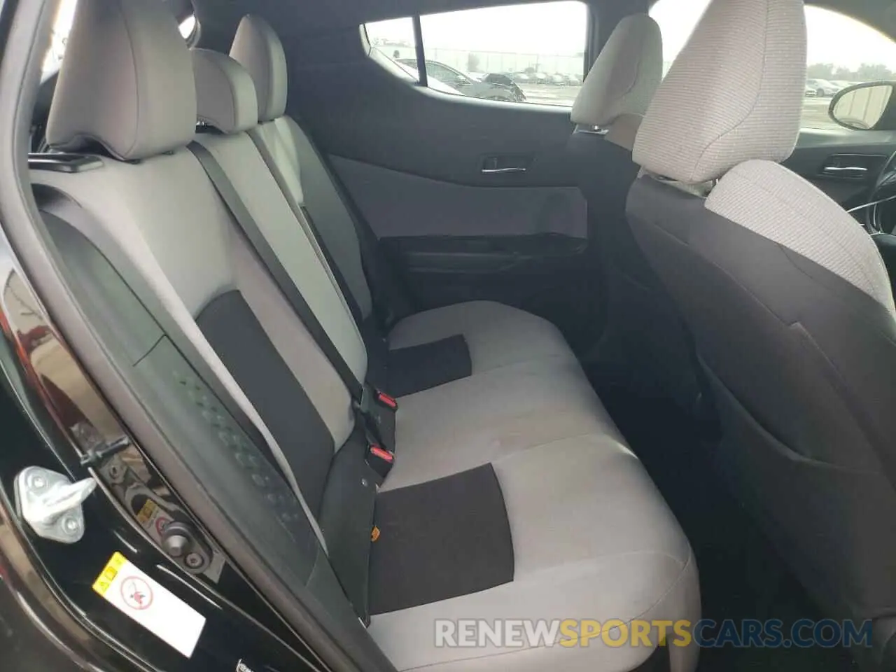 10 Photograph of a damaged car NMTKHMBX2KR101297 TOYOTA C-HR 2019