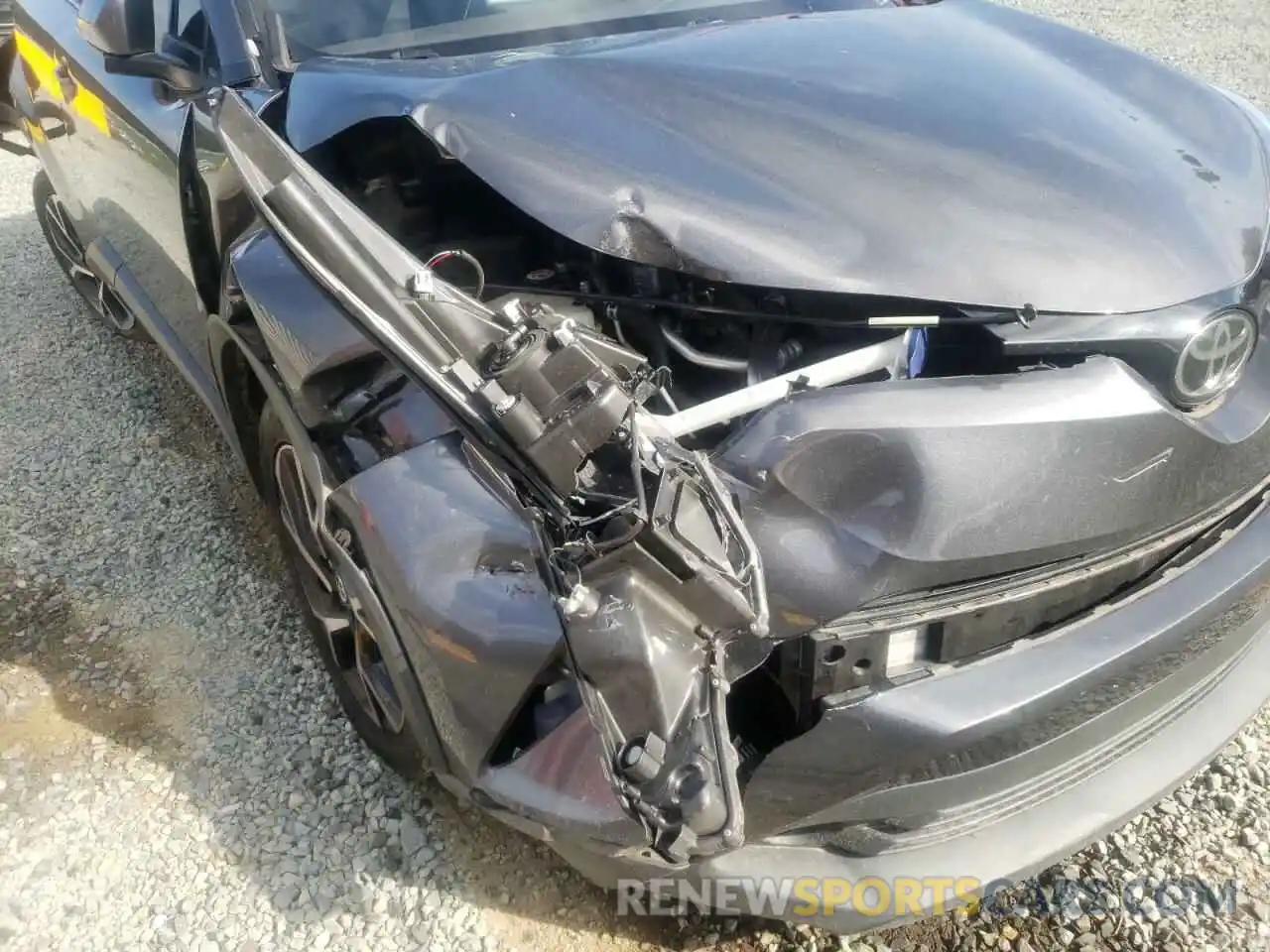 9 Photograph of a damaged car NMTKHMBX3KR076247 TOYOTA C-HR 2019