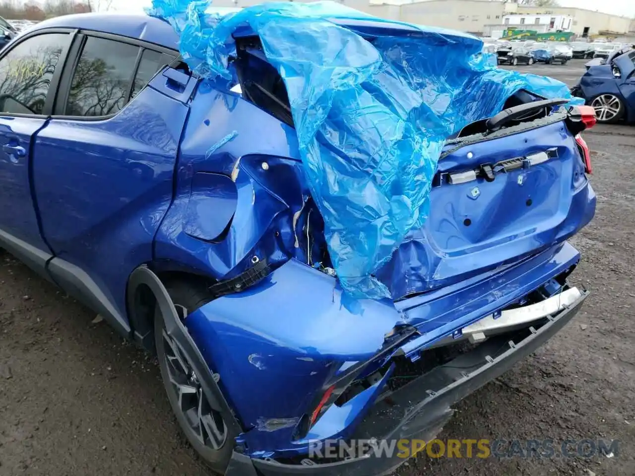 9 Photograph of a damaged car NMTKHMBX3KR091394 TOYOTA C-HR 2019