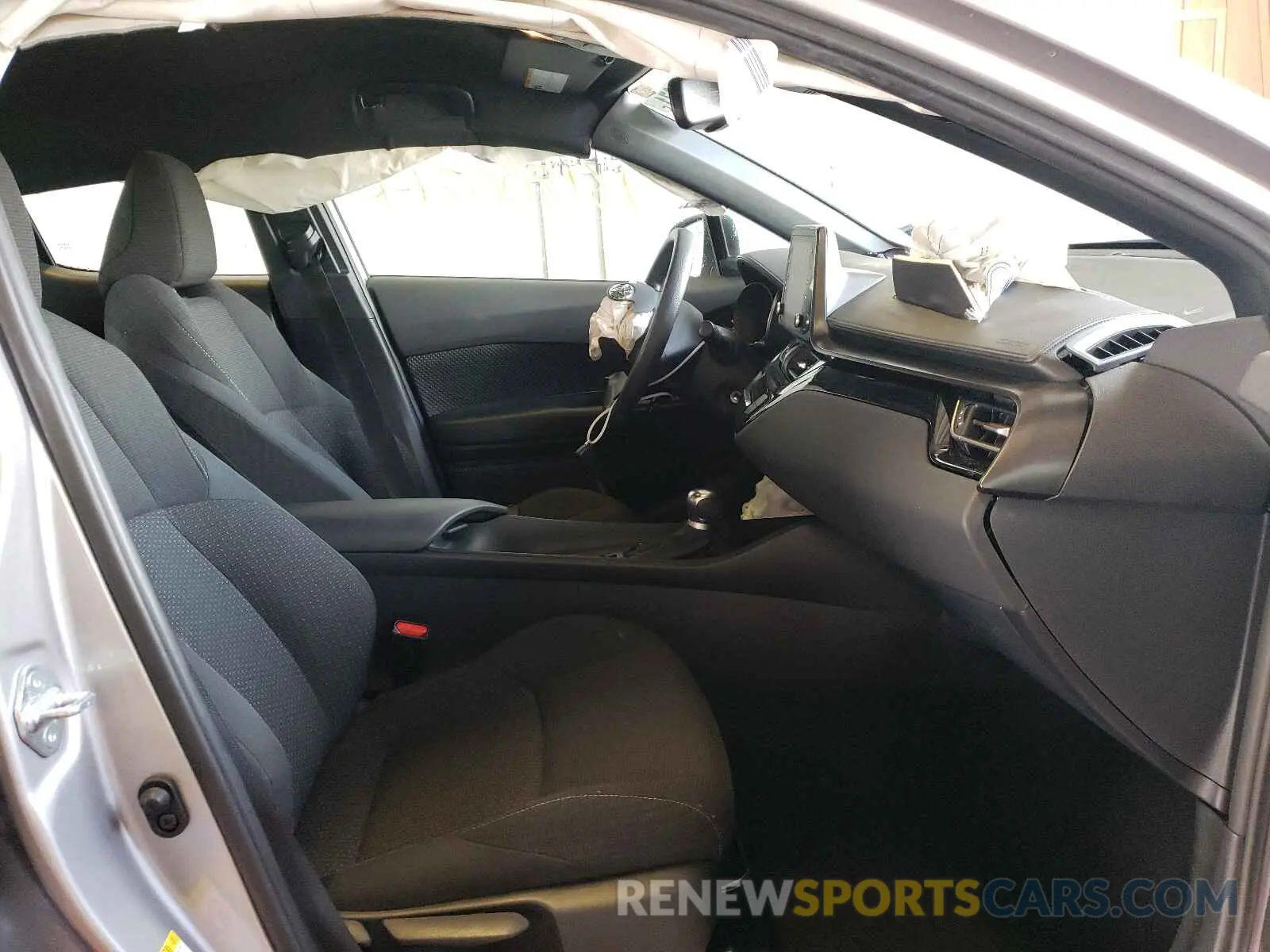 5 Photograph of a damaged car NMTKHMBX3KR095252 TOYOTA C-HR 2019