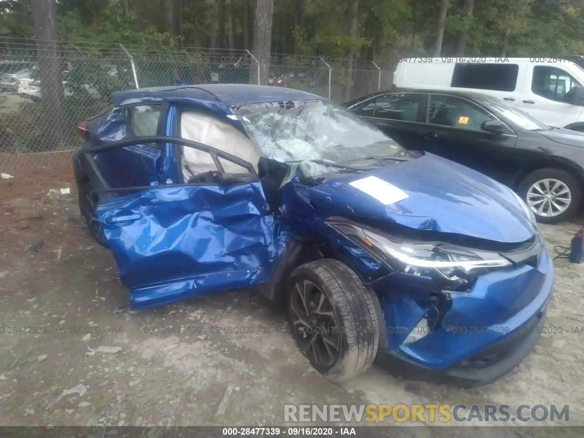 1 Photograph of a damaged car NMTKHMBX3KR095591 TOYOTA C-HR 2019