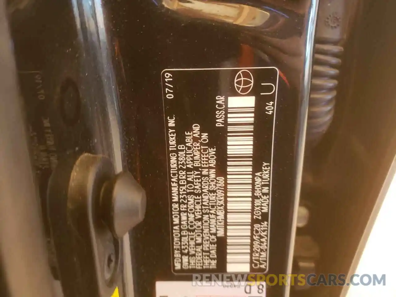 10 Photograph of a damaged car NMTKHMBX3KR097860 TOYOTA C-HR 2019