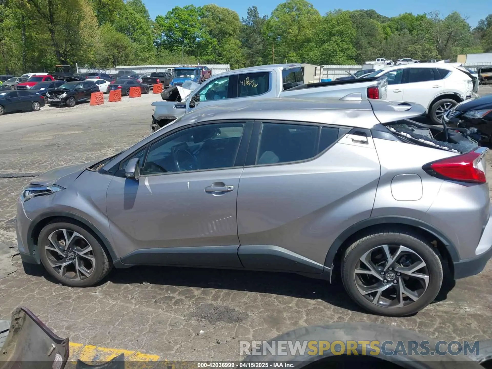 14 Photograph of a damaged car NMTKHMBX3KR100868 TOYOTA C-HR 2019