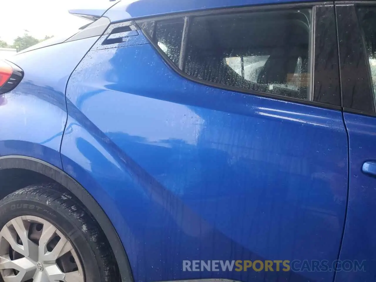 10 Photograph of a damaged car NMTKHMBX3KR101213 TOYOTA C-HR 2019