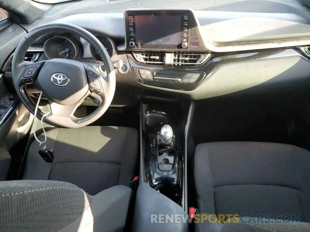8 Photograph of a damaged car NMTKHMBX4KR068836 TOYOTA C-HR 2019
