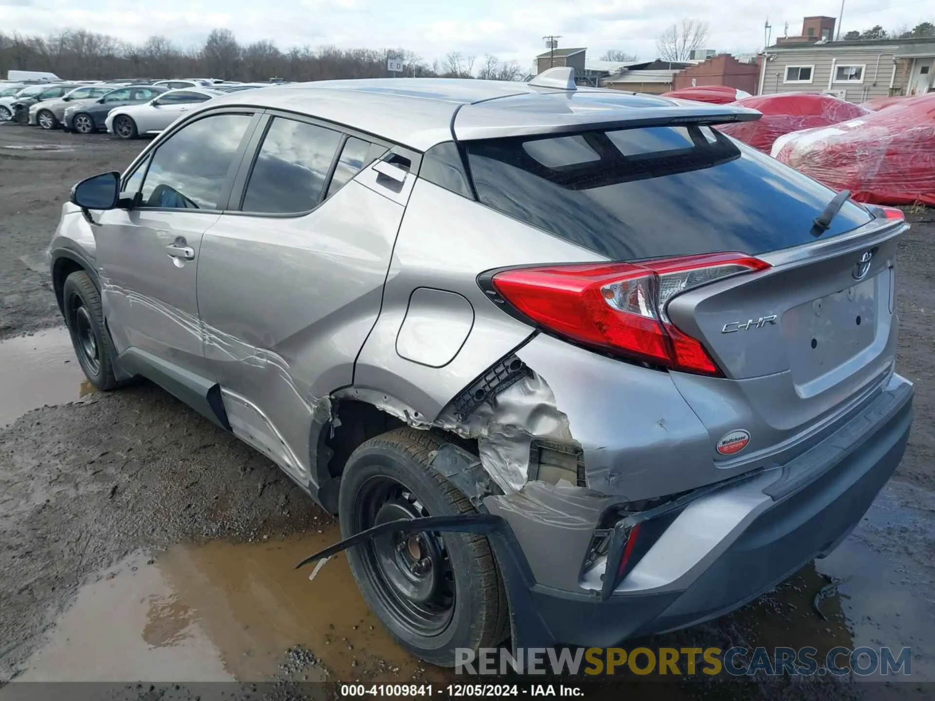 17 Photograph of a damaged car NMTKHMBX4KR072465 TOYOTA C-HR 2019