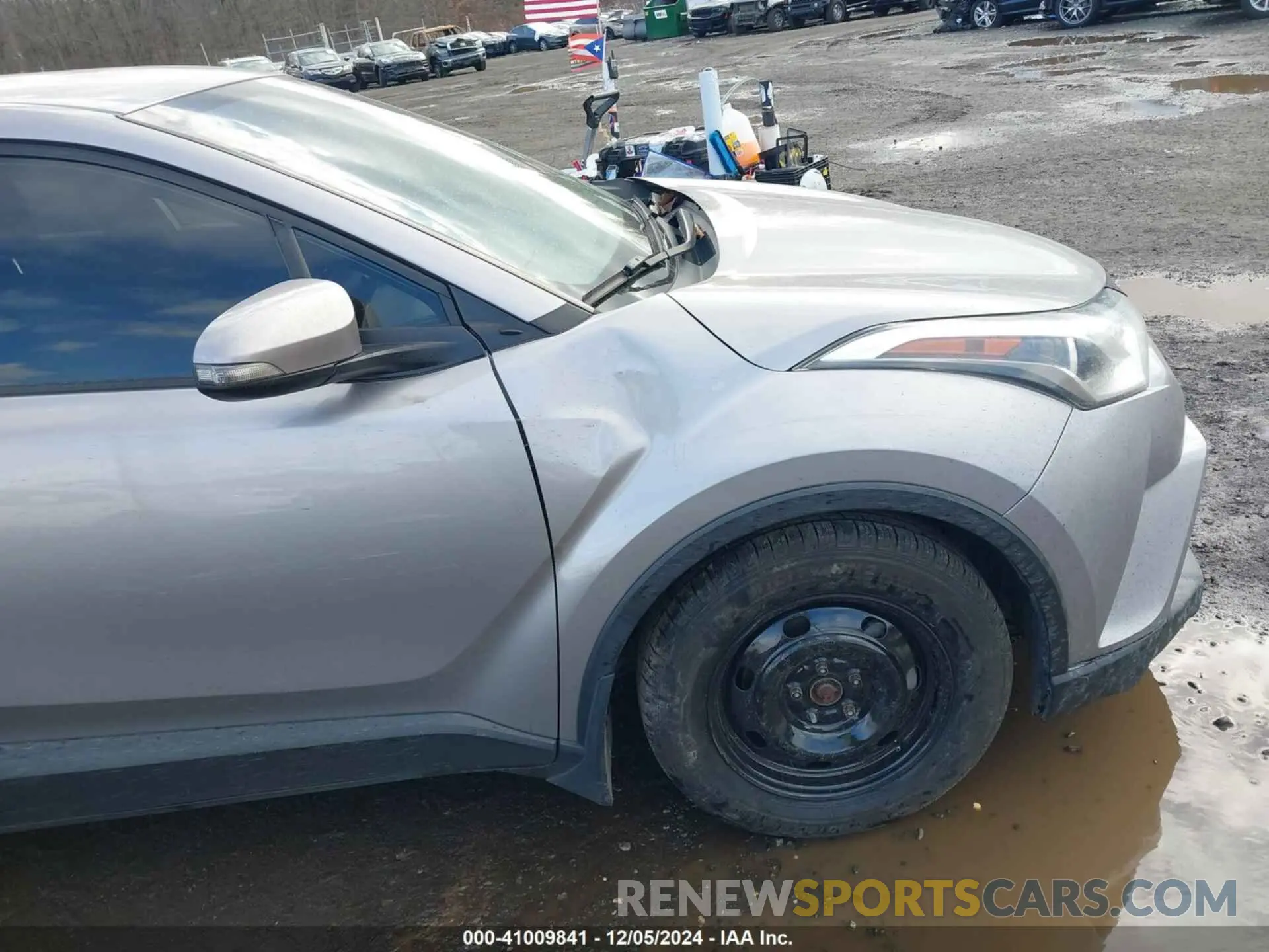 18 Photograph of a damaged car NMTKHMBX4KR072465 TOYOTA C-HR 2019