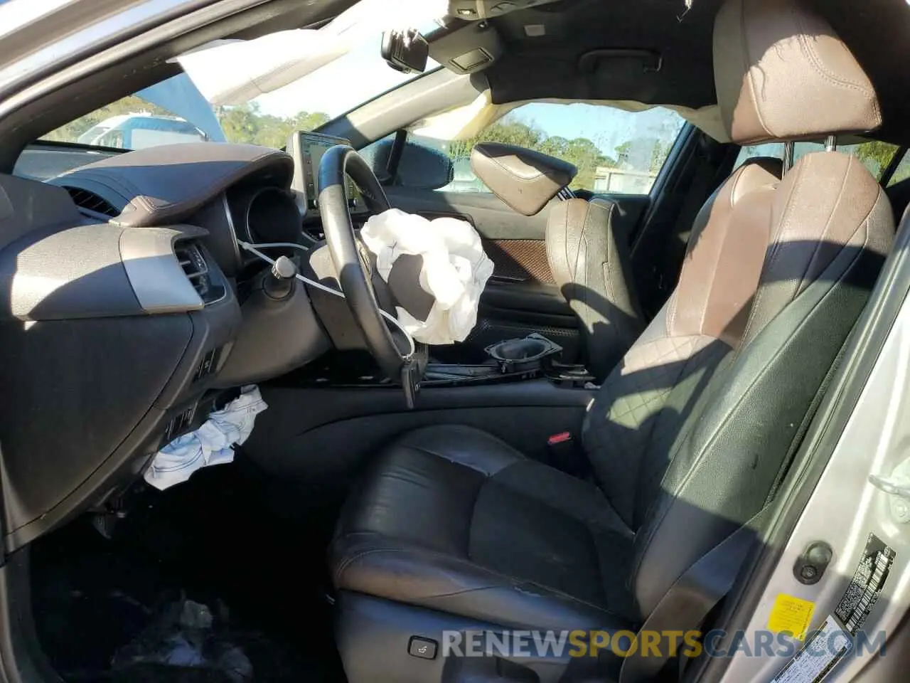7 Photograph of a damaged car NMTKHMBX4KR074894 TOYOTA C-HR 2019