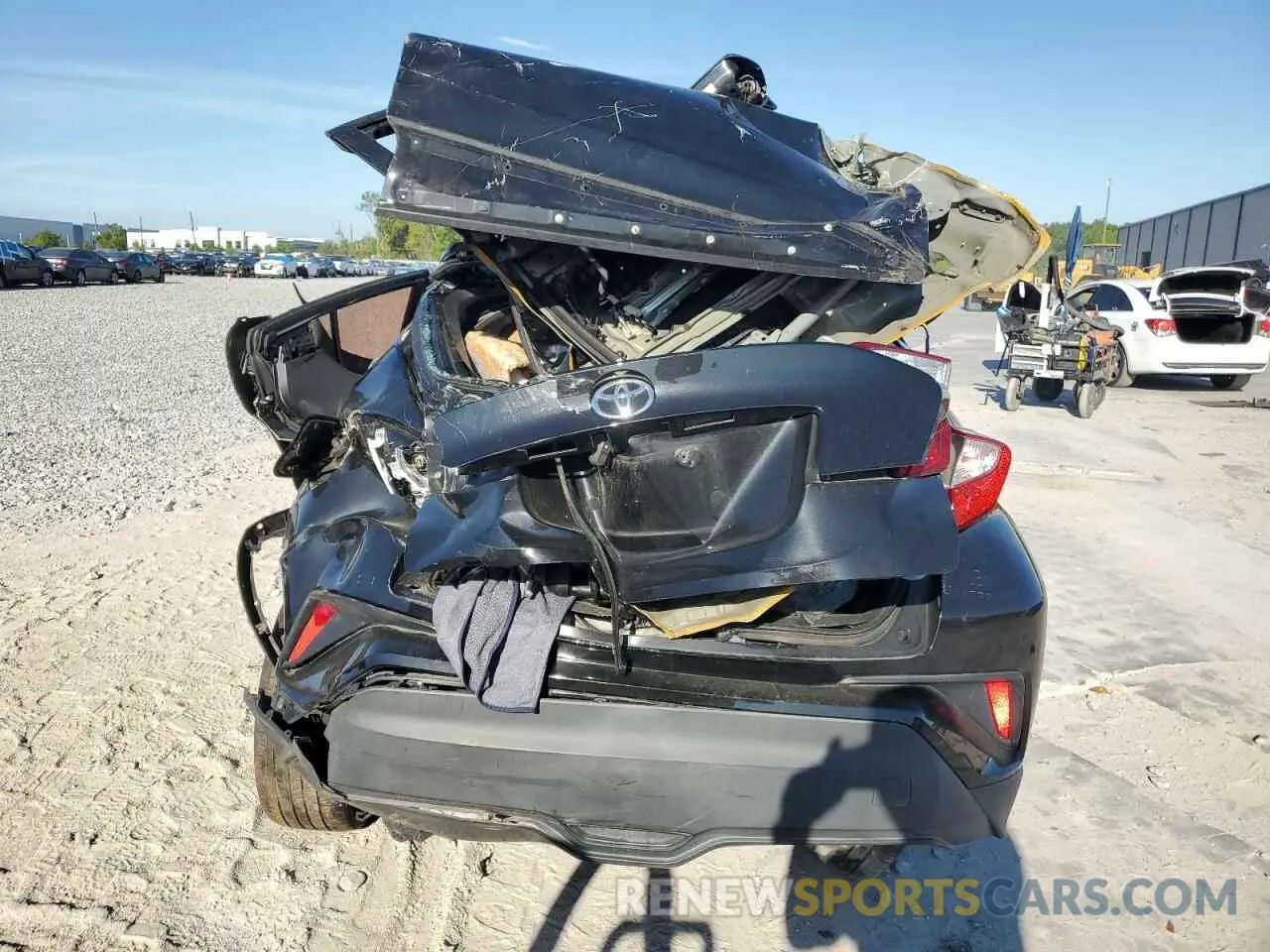 6 Photograph of a damaged car NMTKHMBX4KR078685 TOYOTA C-HR 2019