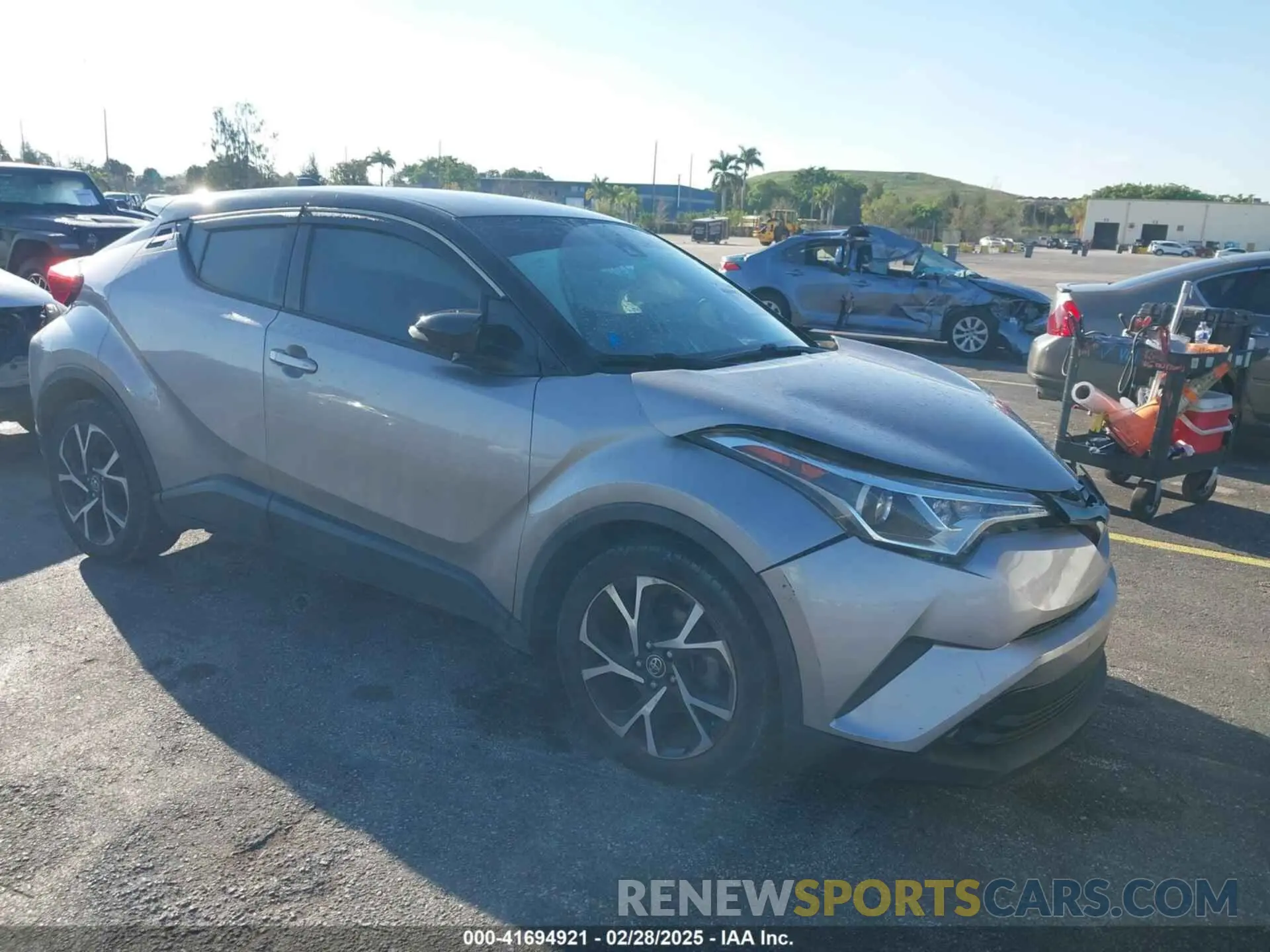 1 Photograph of a damaged car NMTKHMBX4KR082574 TOYOTA C-HR 2019