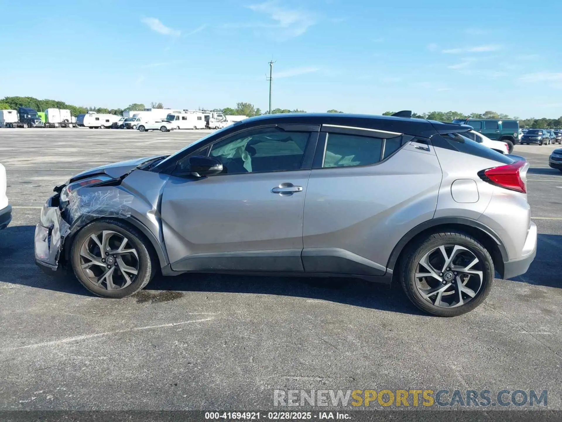 14 Photograph of a damaged car NMTKHMBX4KR082574 TOYOTA C-HR 2019