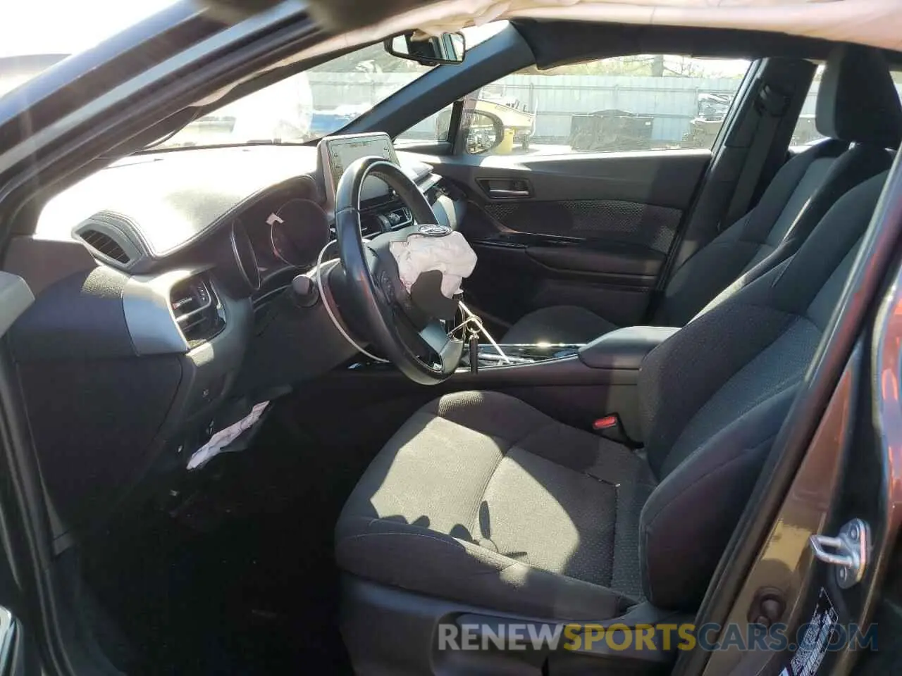7 Photograph of a damaged car NMTKHMBX4KR084471 TOYOTA C-HR 2019