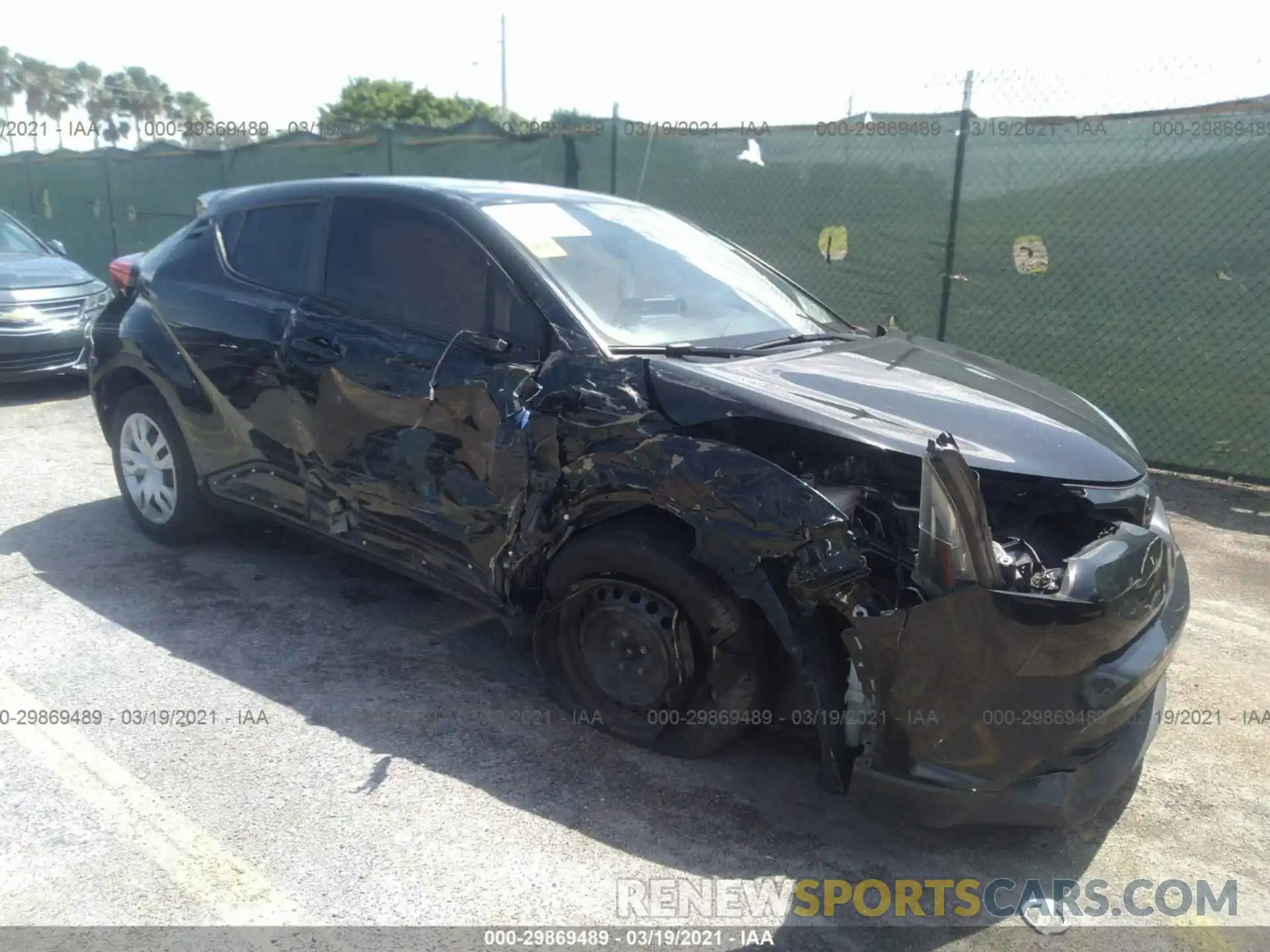 1 Photograph of a damaged car NMTKHMBX4KR088665 TOYOTA C-HR 2019