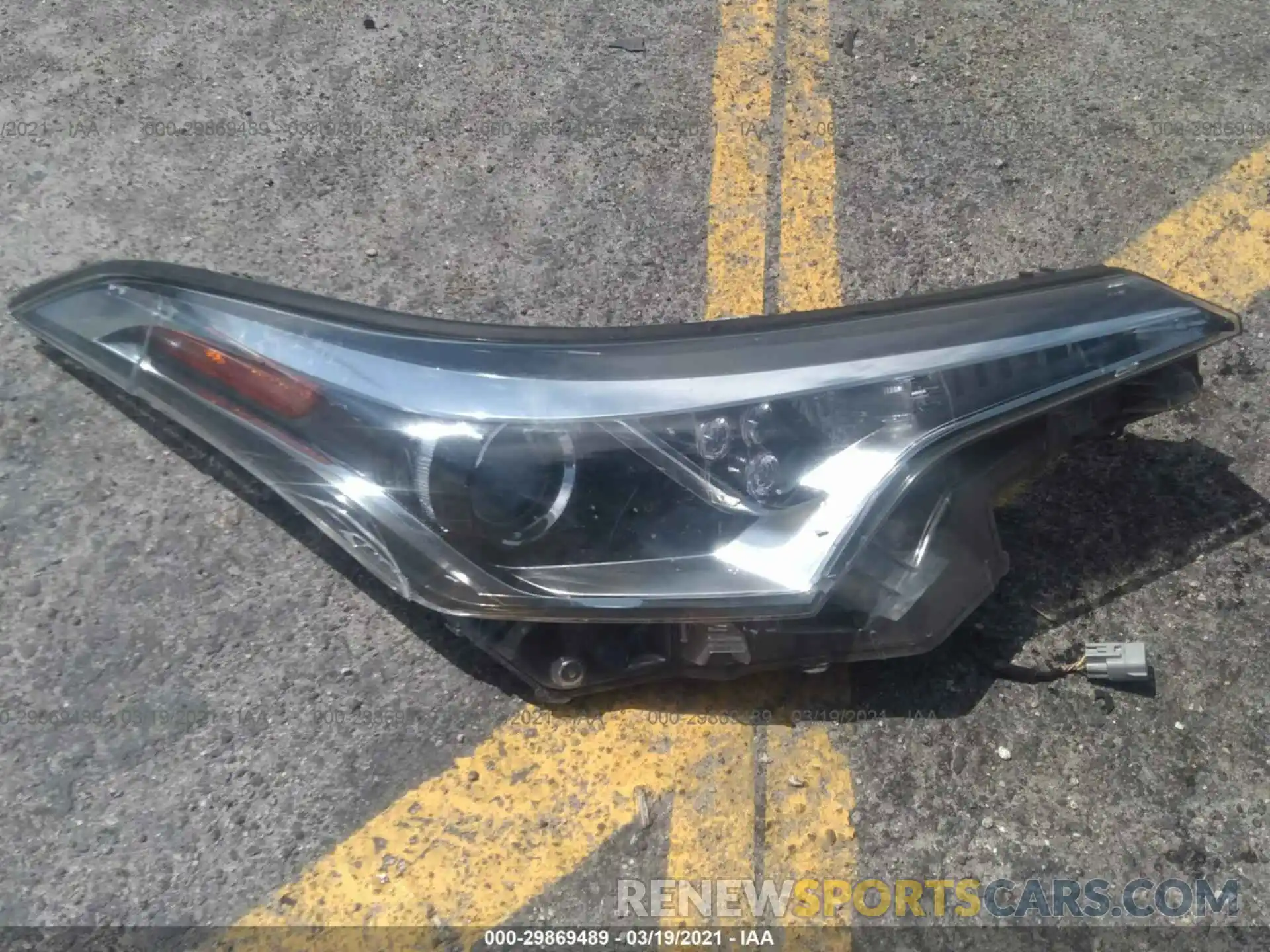 11 Photograph of a damaged car NMTKHMBX4KR088665 TOYOTA C-HR 2019