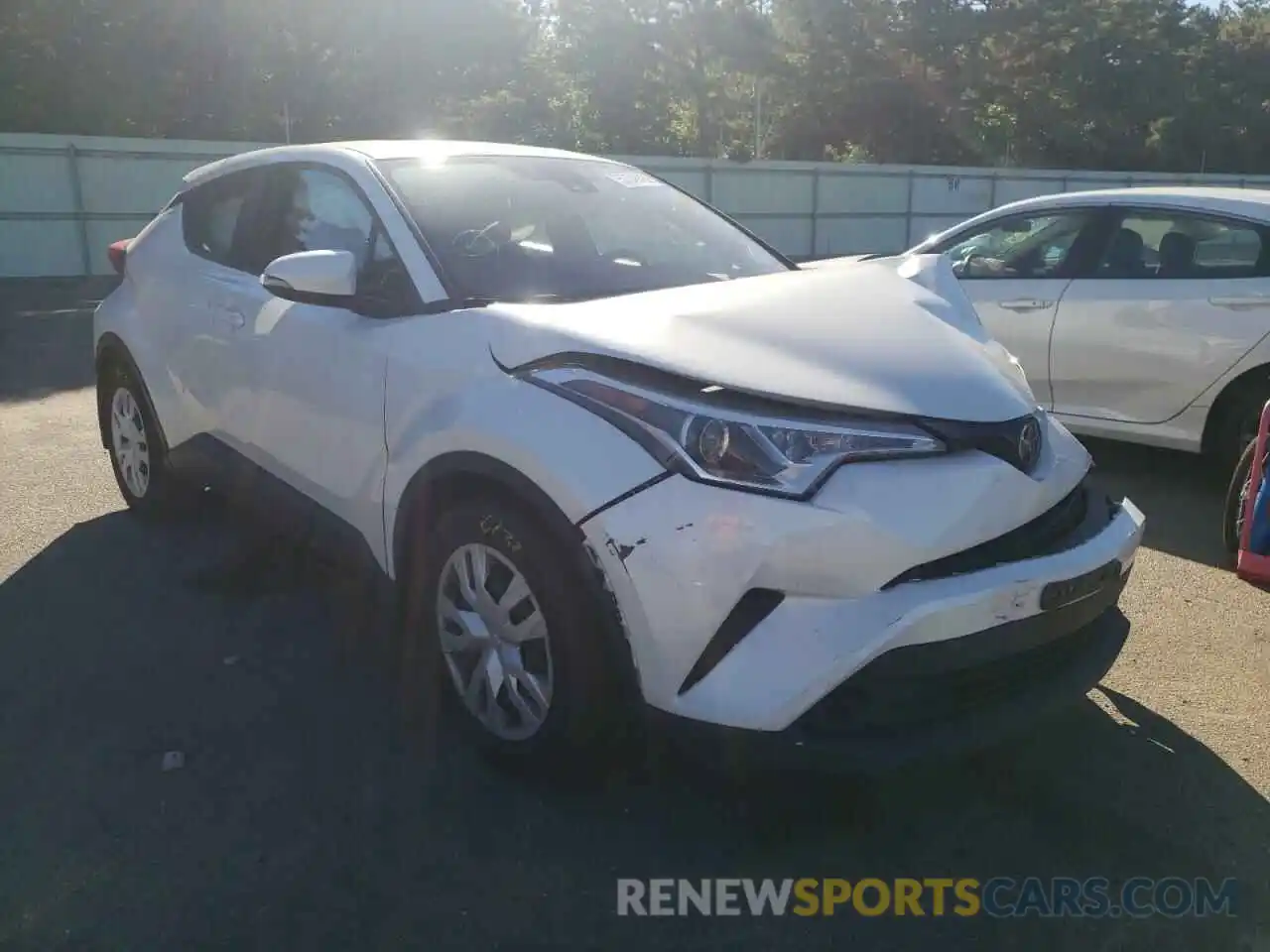 1 Photograph of a damaged car NMTKHMBX4KR095888 TOYOTA C-HR 2019