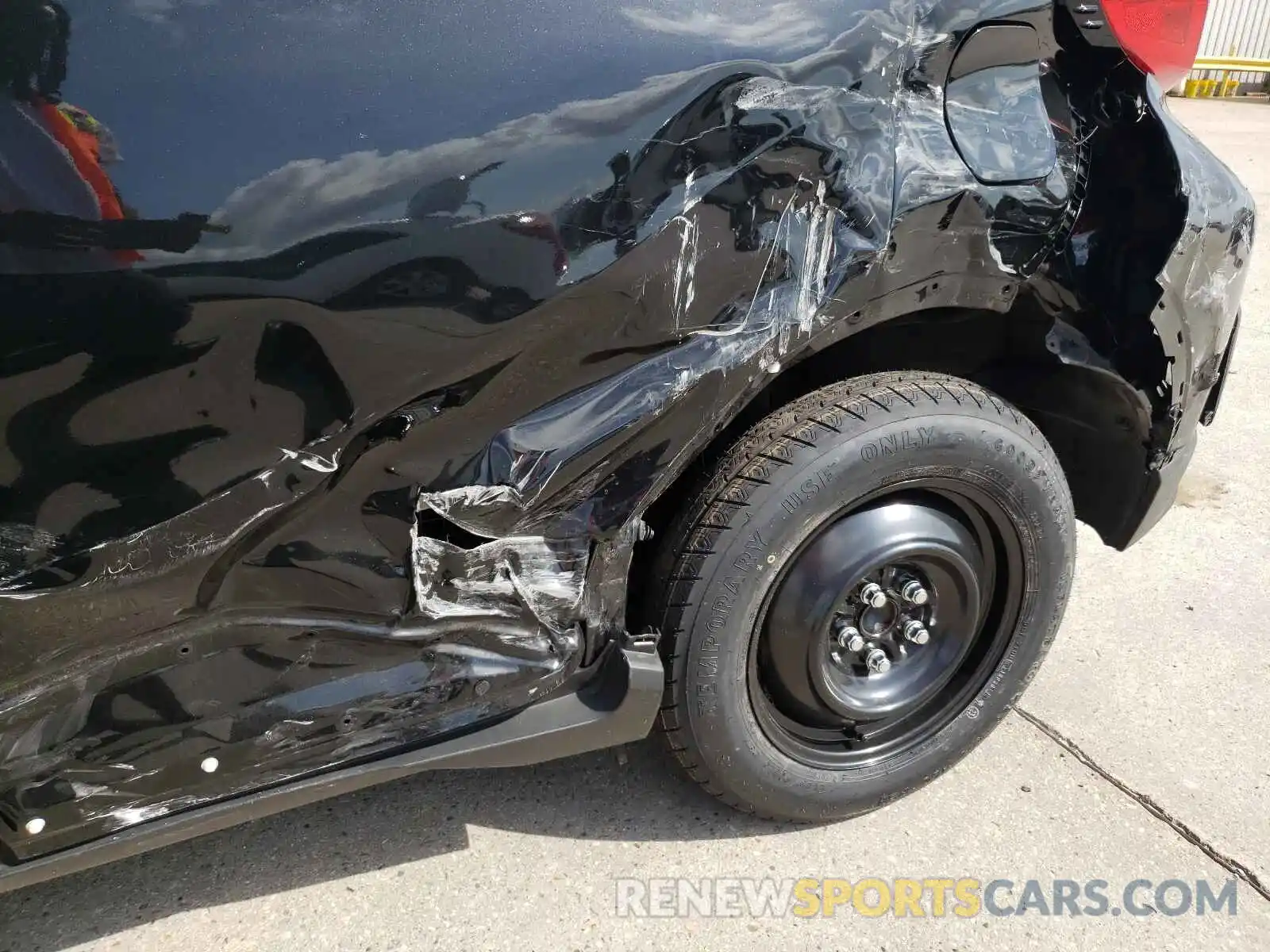 9 Photograph of a damaged car NMTKHMBX4KR100460 TOYOTA C-HR 2019