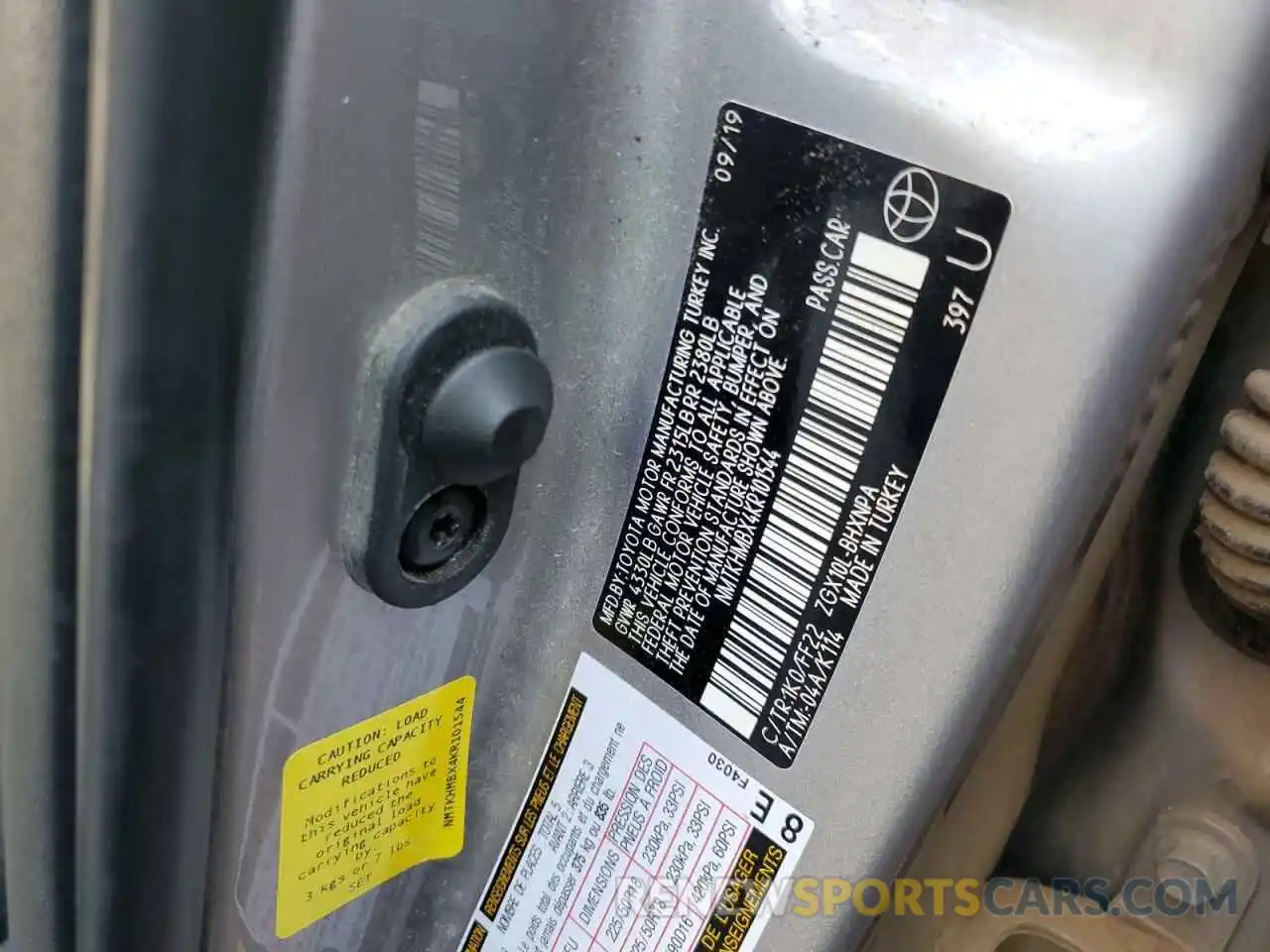 10 Photograph of a damaged car NMTKHMBX4KR101544 TOYOTA C-HR 2019