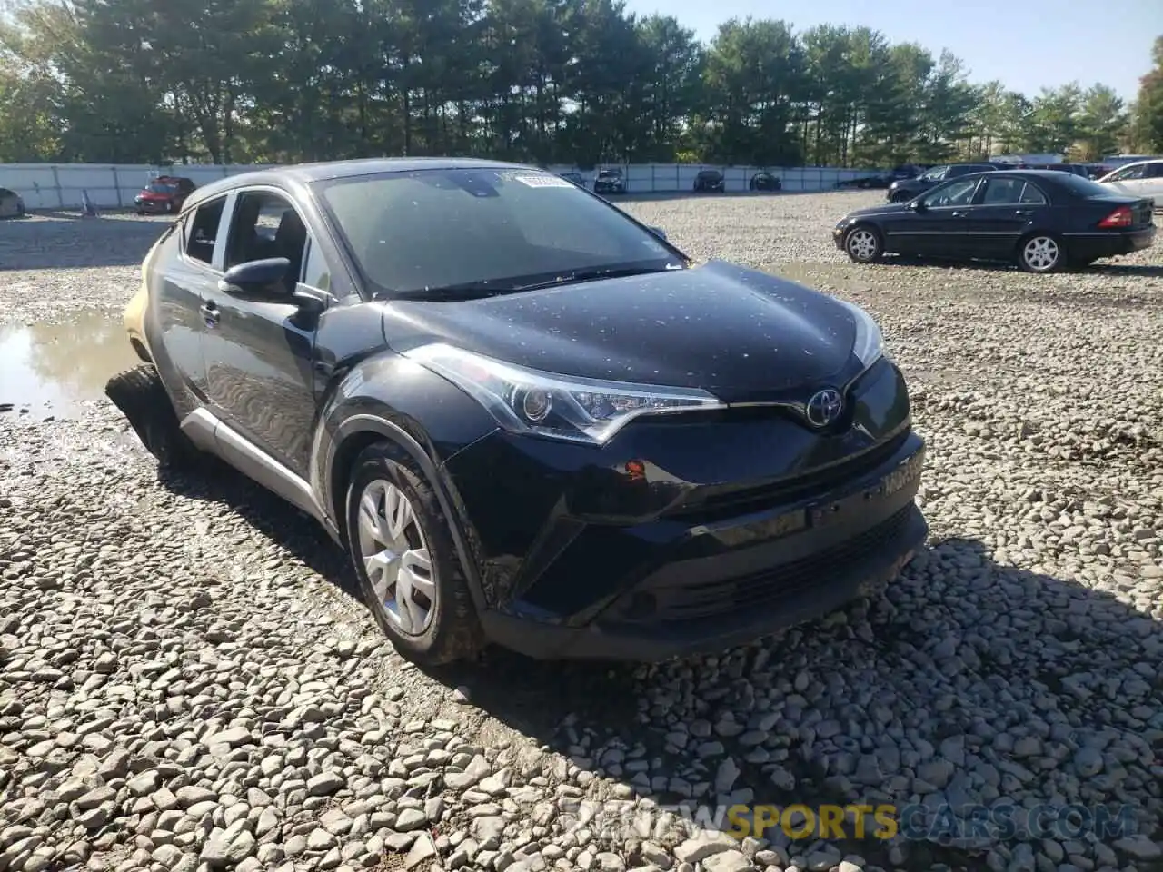 1 Photograph of a damaged car NMTKHMBX5KR068571 TOYOTA C-HR 2019