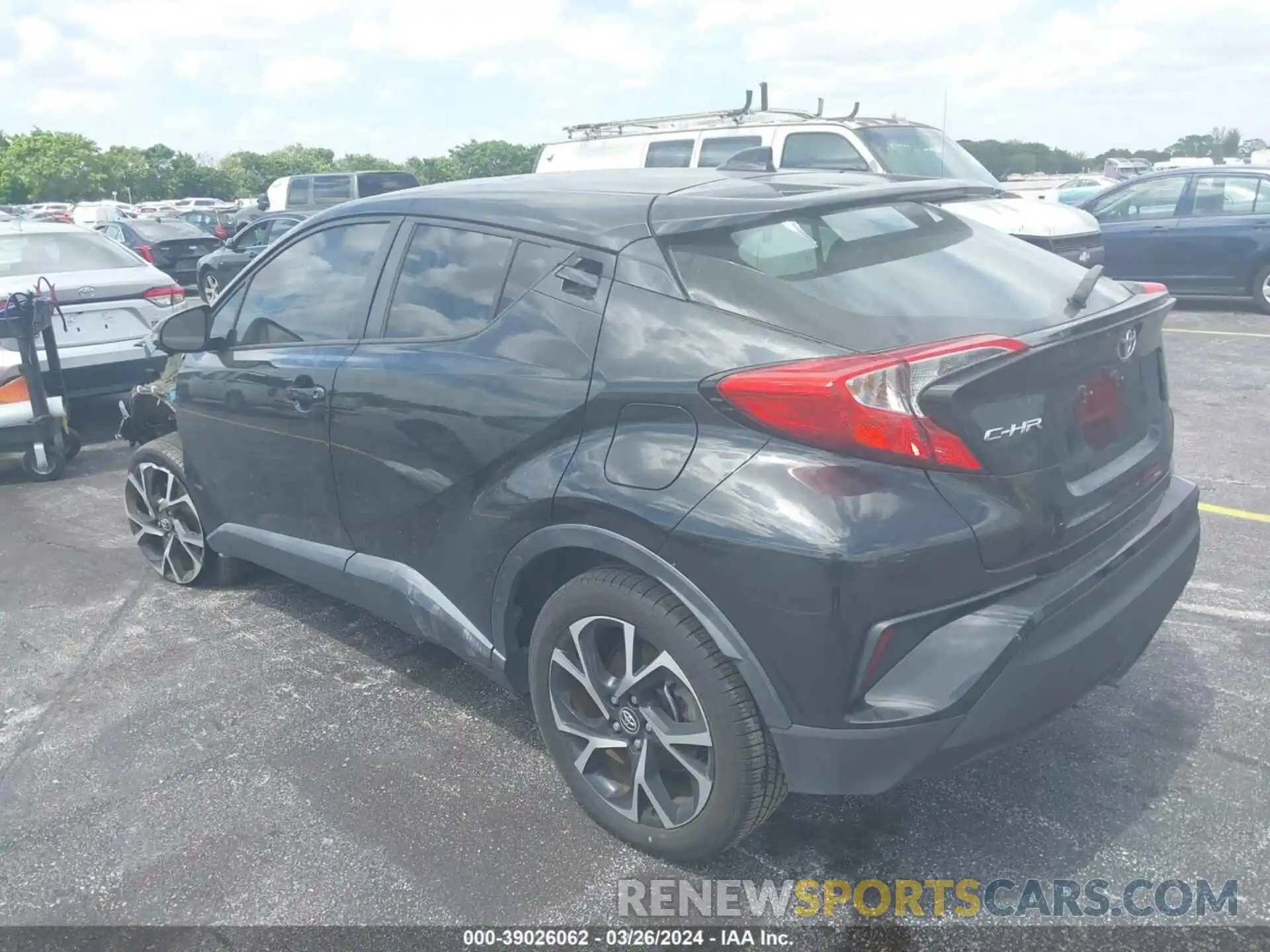 3 Photograph of a damaged car NMTKHMBX5KR069445 TOYOTA C-HR 2019