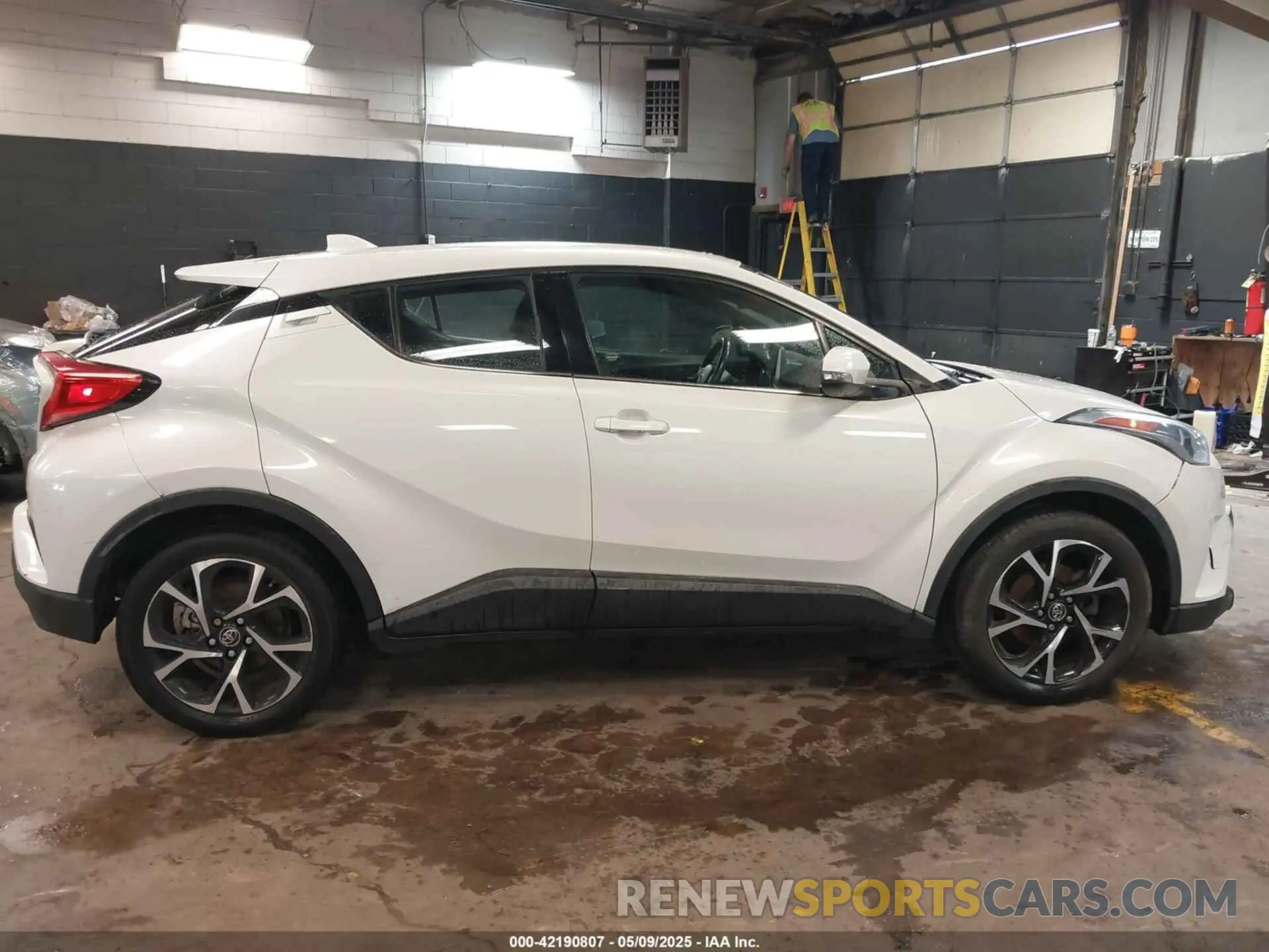 13 Photograph of a damaged car NMTKHMBX5KR073091 TOYOTA C-HR 2019