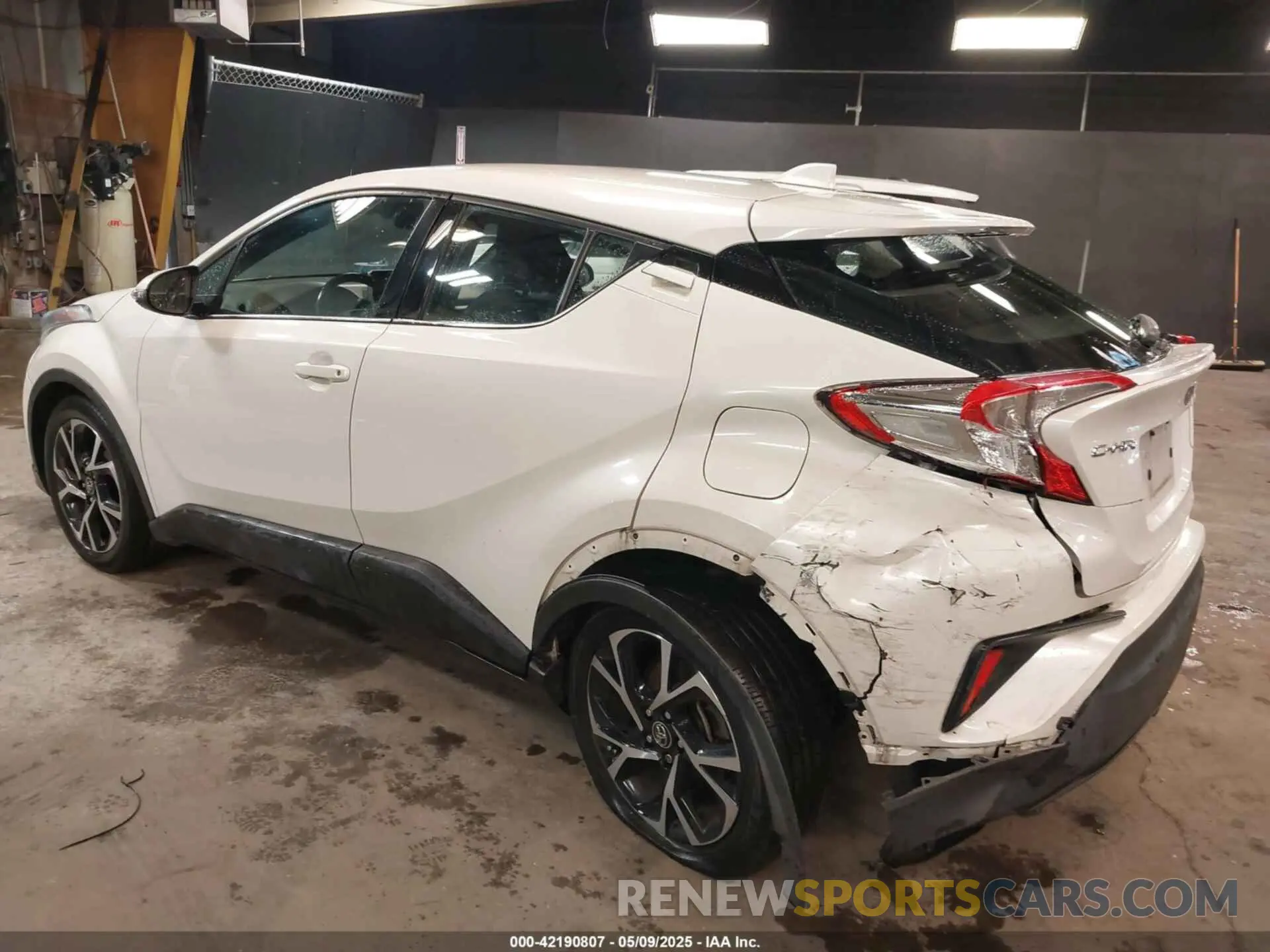 6 Photograph of a damaged car NMTKHMBX5KR073091 TOYOTA C-HR 2019