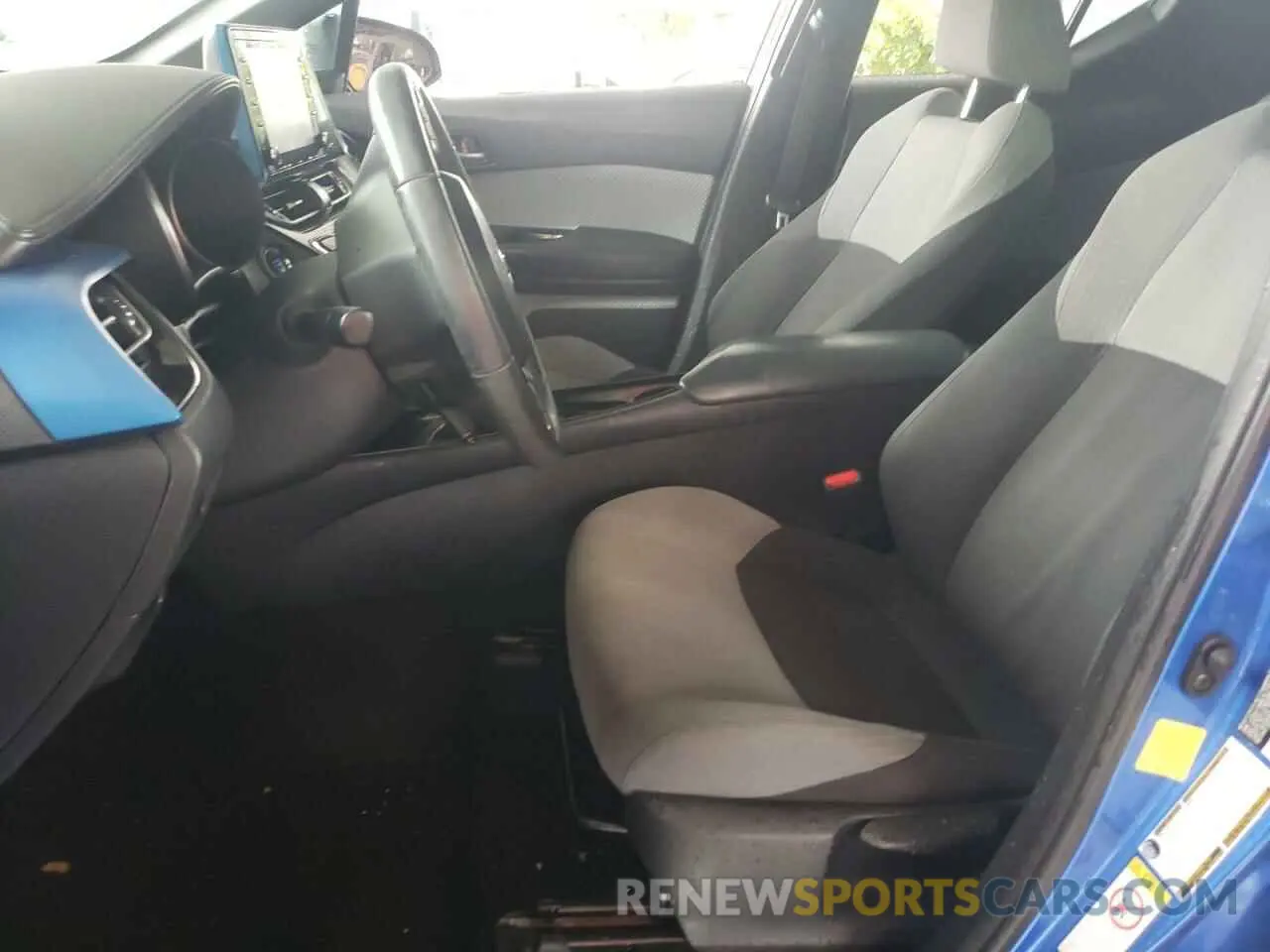 7 Photograph of a damaged car NMTKHMBX5KR074631 TOYOTA C-HR 2019
