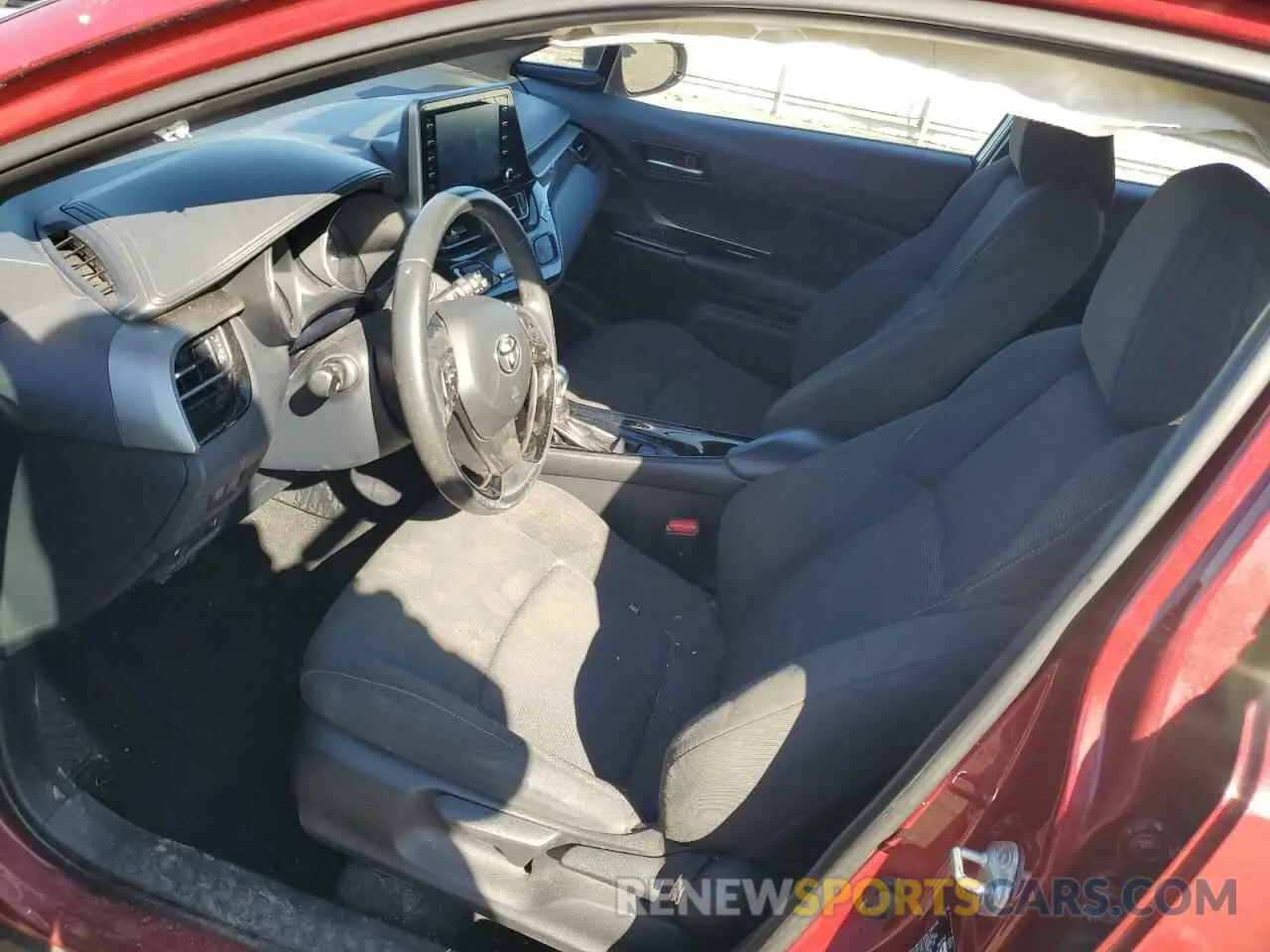 7 Photograph of a damaged car NMTKHMBX5KR076587 TOYOTA C-HR 2019