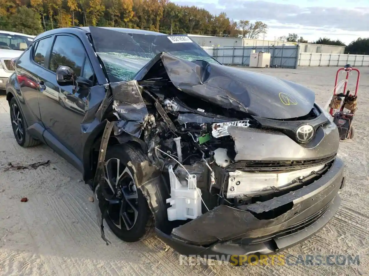 1 Photograph of a damaged car NMTKHMBX5KR077531 TOYOTA C-HR 2019