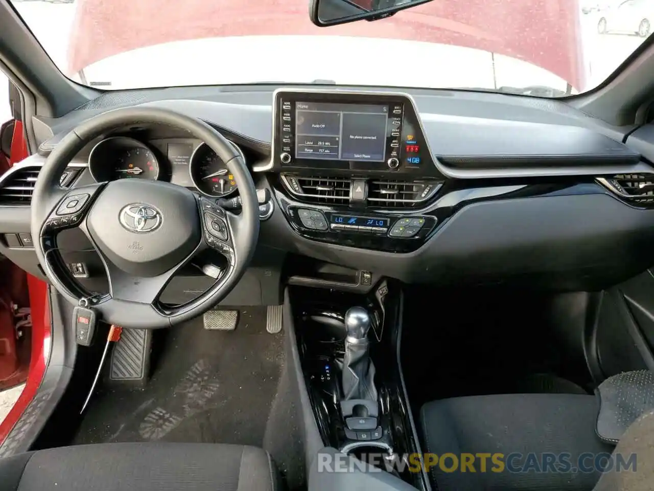 8 Photograph of a damaged car NMTKHMBX5KR088237 TOYOTA C-HR 2019