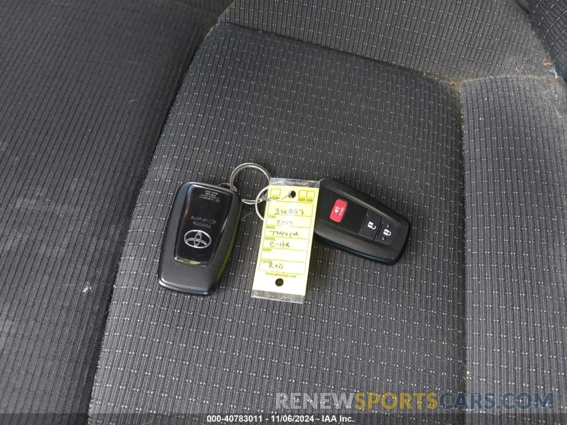 11 Photograph of a damaged car NMTKHMBX5KR098802 TOYOTA C-HR 2019