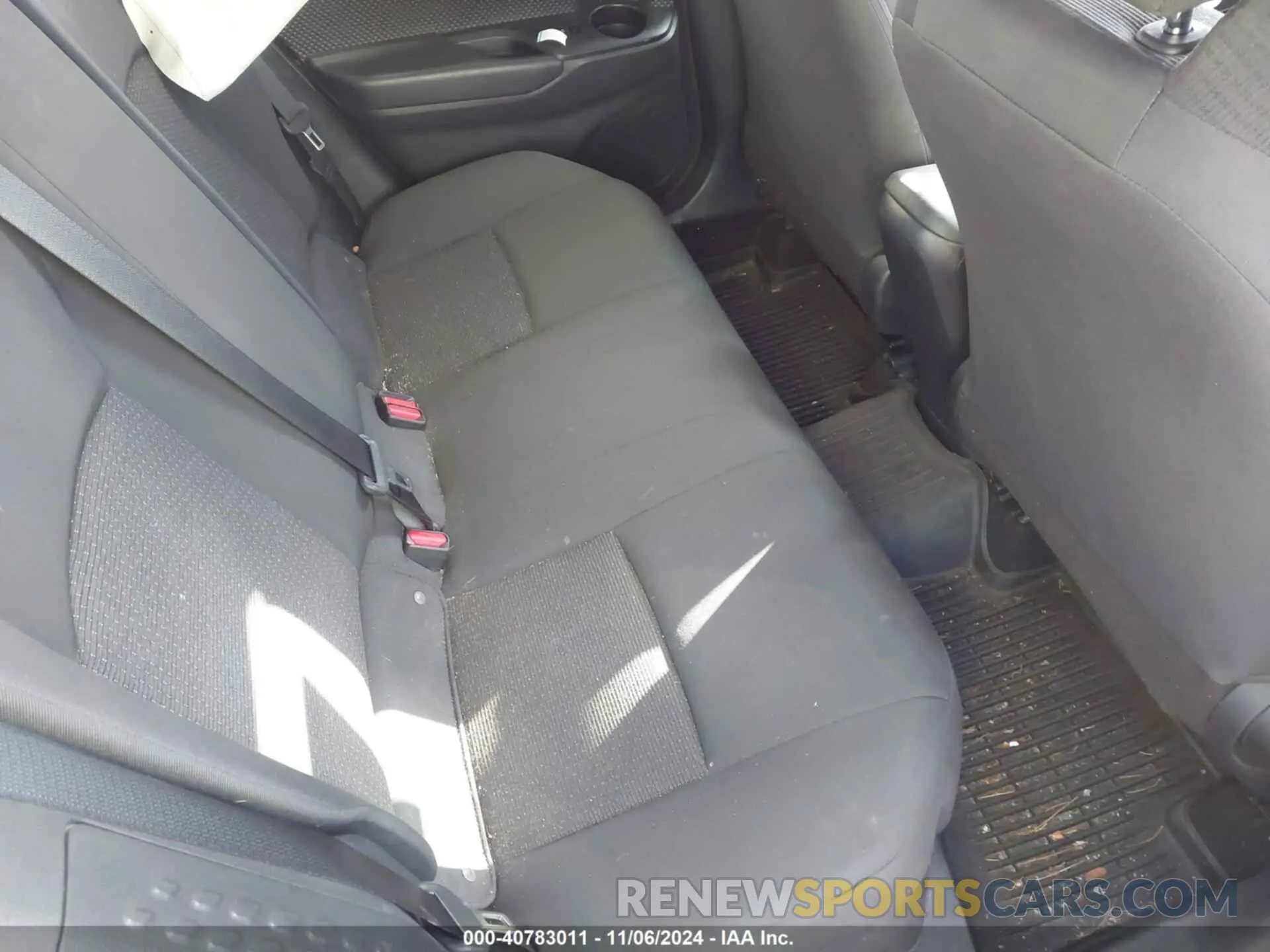 8 Photograph of a damaged car NMTKHMBX5KR098802 TOYOTA C-HR 2019