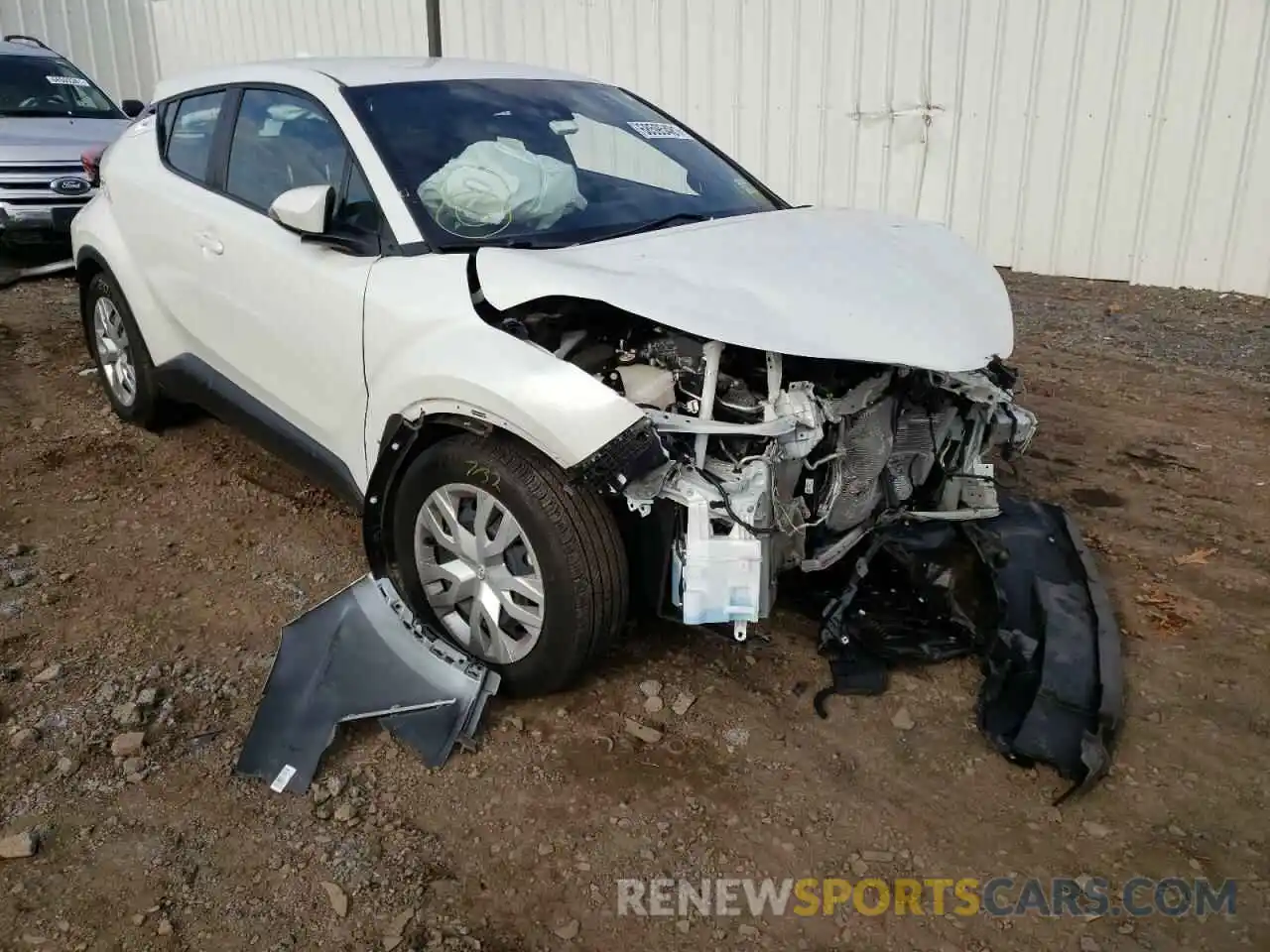 1 Photograph of a damaged car NMTKHMBX5KR099898 TOYOTA C-HR 2019