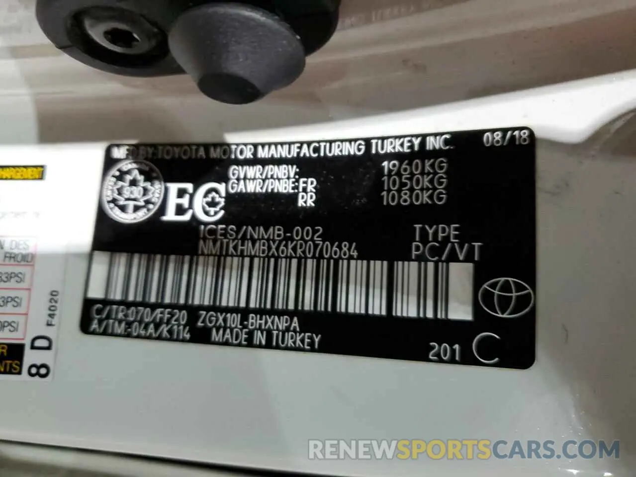 12 Photograph of a damaged car NMTKHMBX6KR070684 TOYOTA C-HR 2019