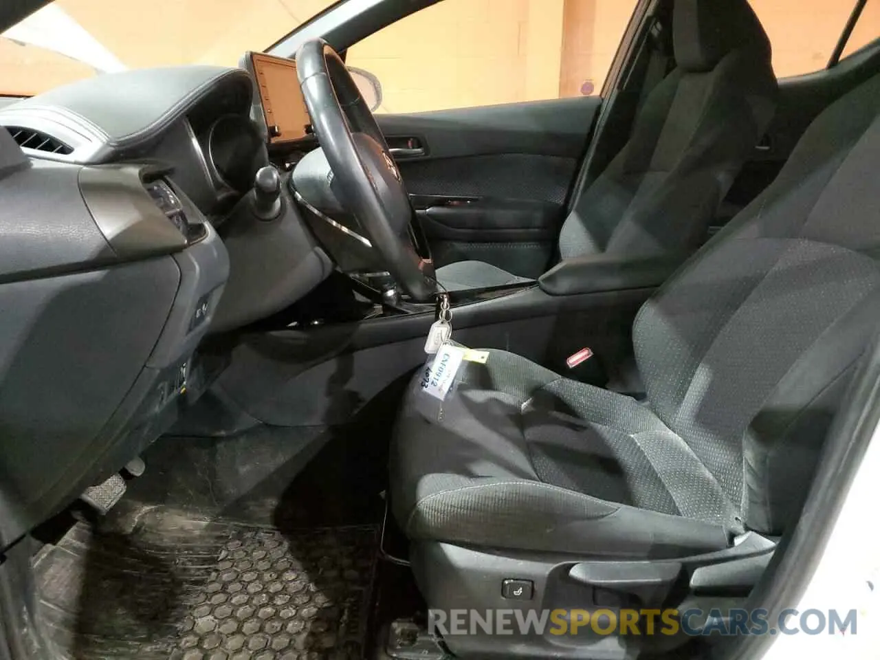 7 Photograph of a damaged car NMTKHMBX6KR070684 TOYOTA C-HR 2019