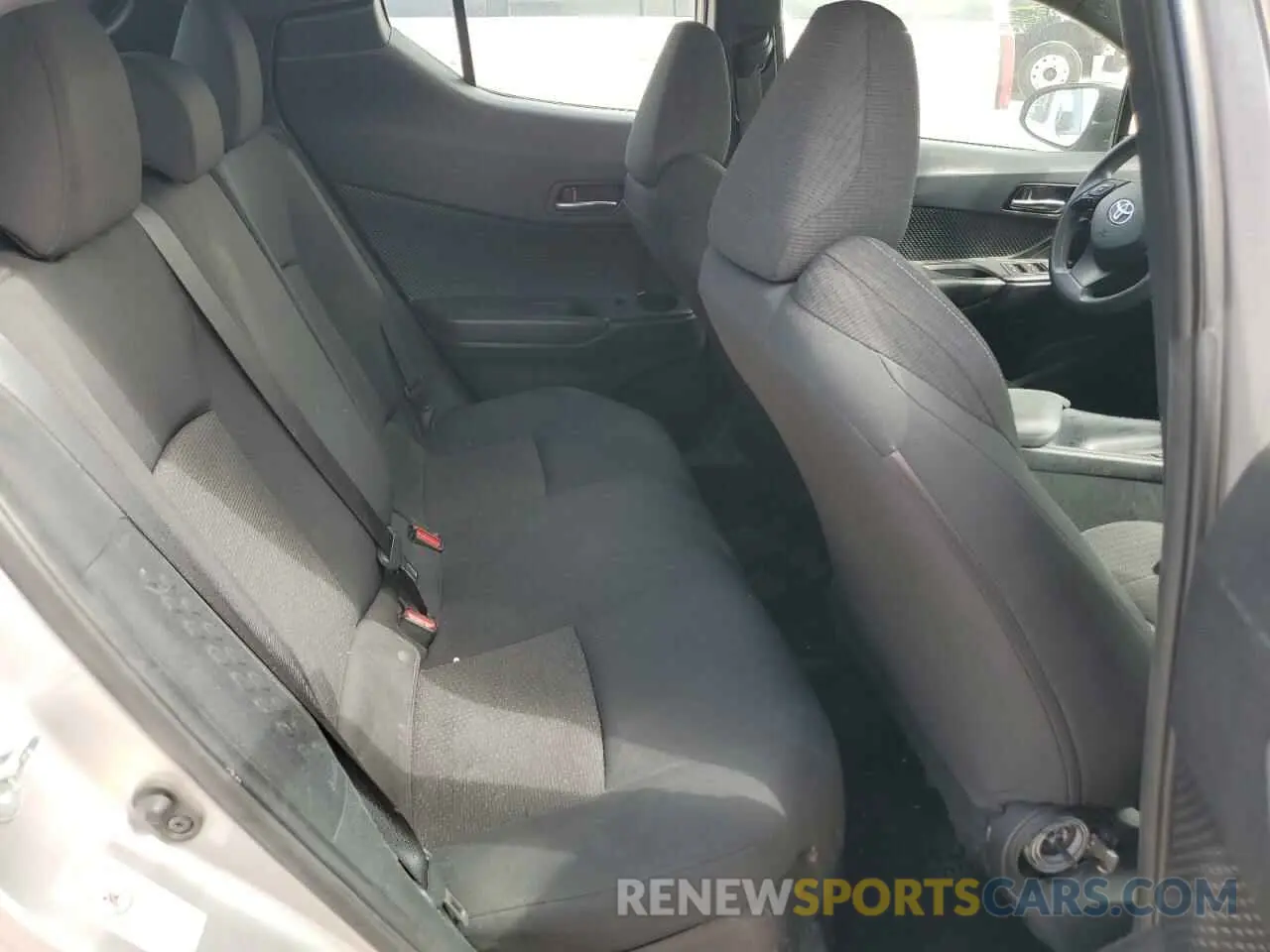 11 Photograph of a damaged car NMTKHMBX6KR087226 TOYOTA C-HR 2019