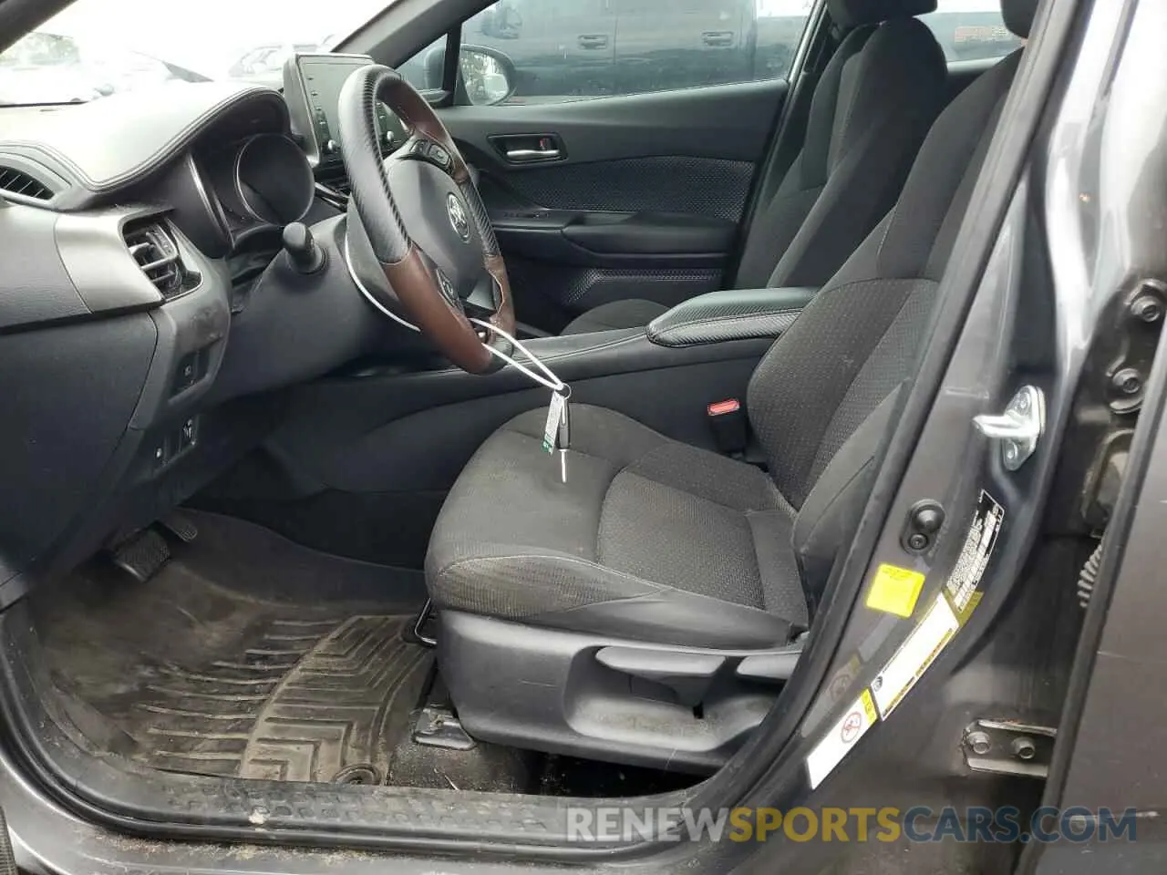 7 Photograph of a damaged car NMTKHMBX6KR090207 TOYOTA C-HR 2019