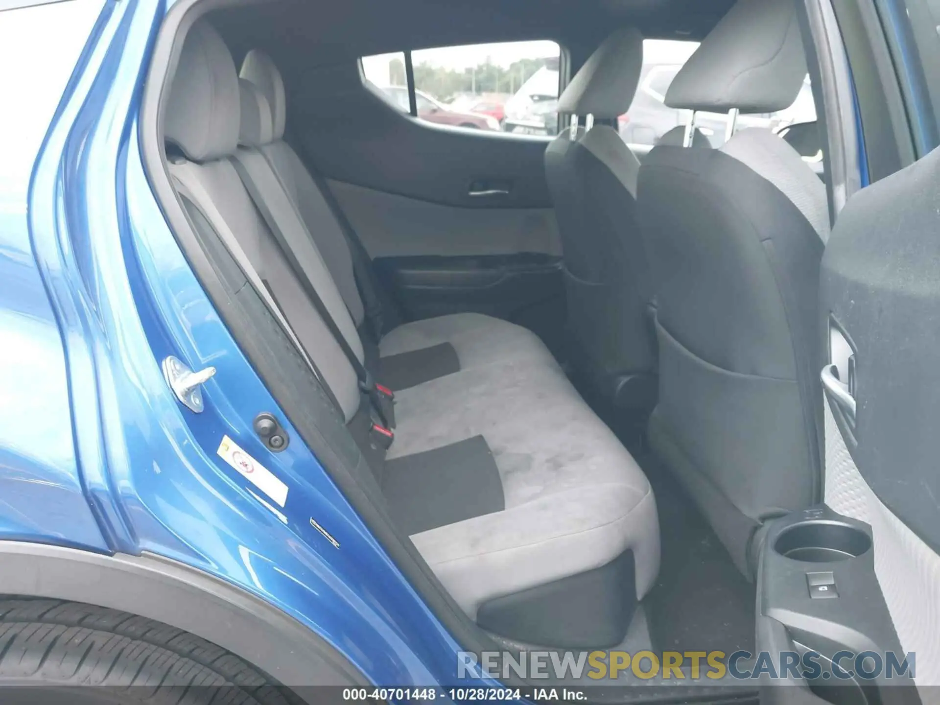 8 Photograph of a damaged car NMTKHMBX6KR091129 TOYOTA C-HR 2019