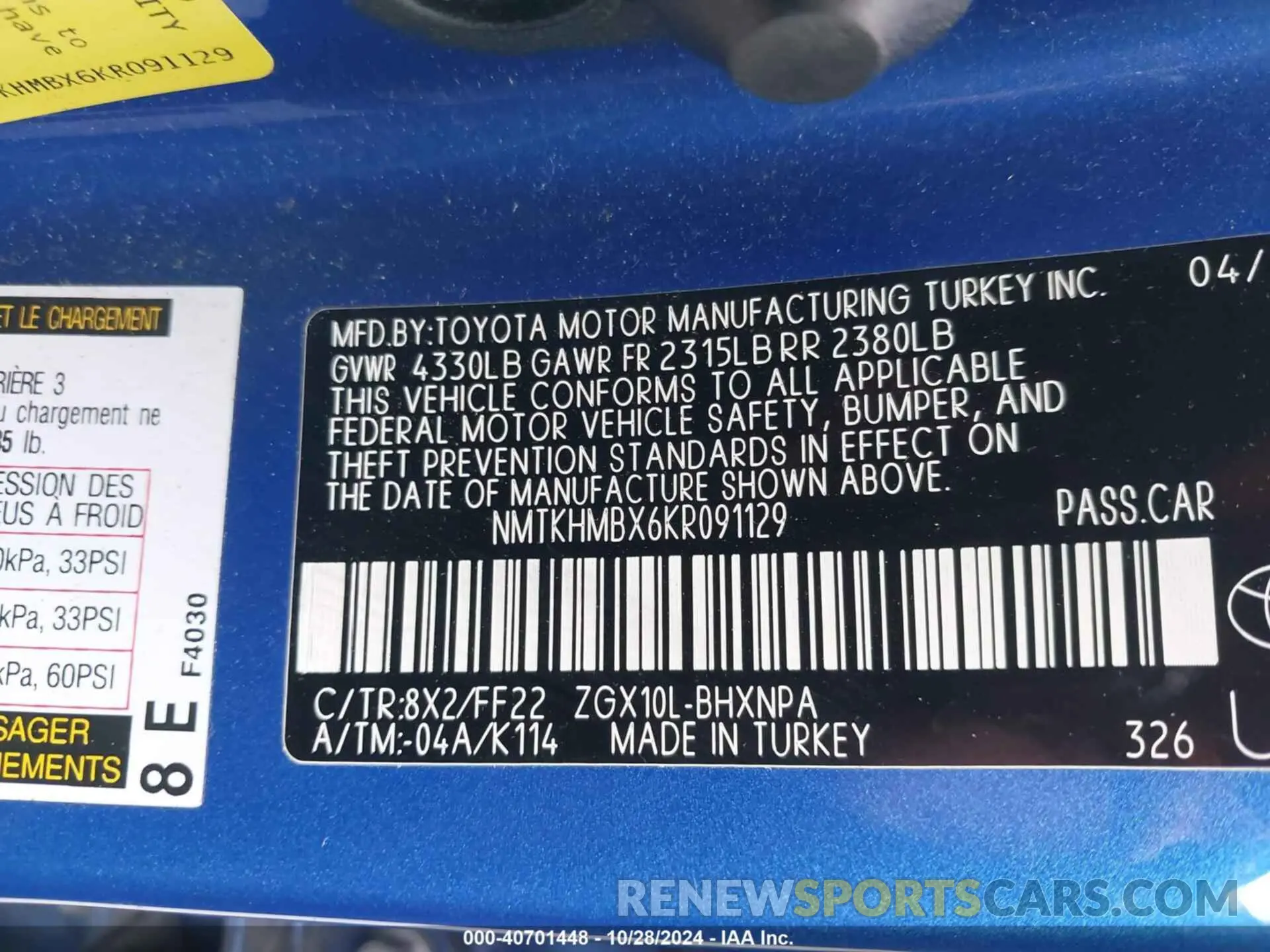 9 Photograph of a damaged car NMTKHMBX6KR091129 TOYOTA C-HR 2019