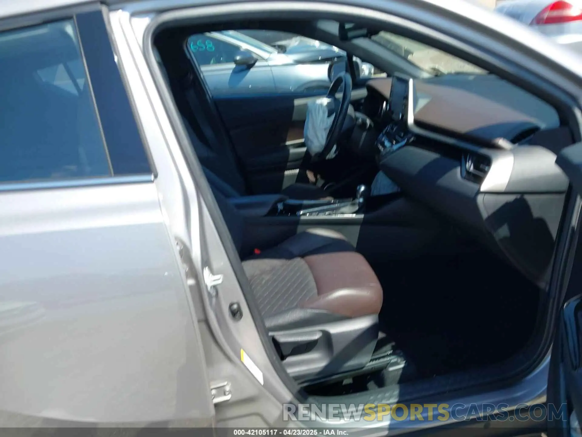5 Photograph of a damaged car NMTKHMBX6KR101612 TOYOTA C-HR 2019