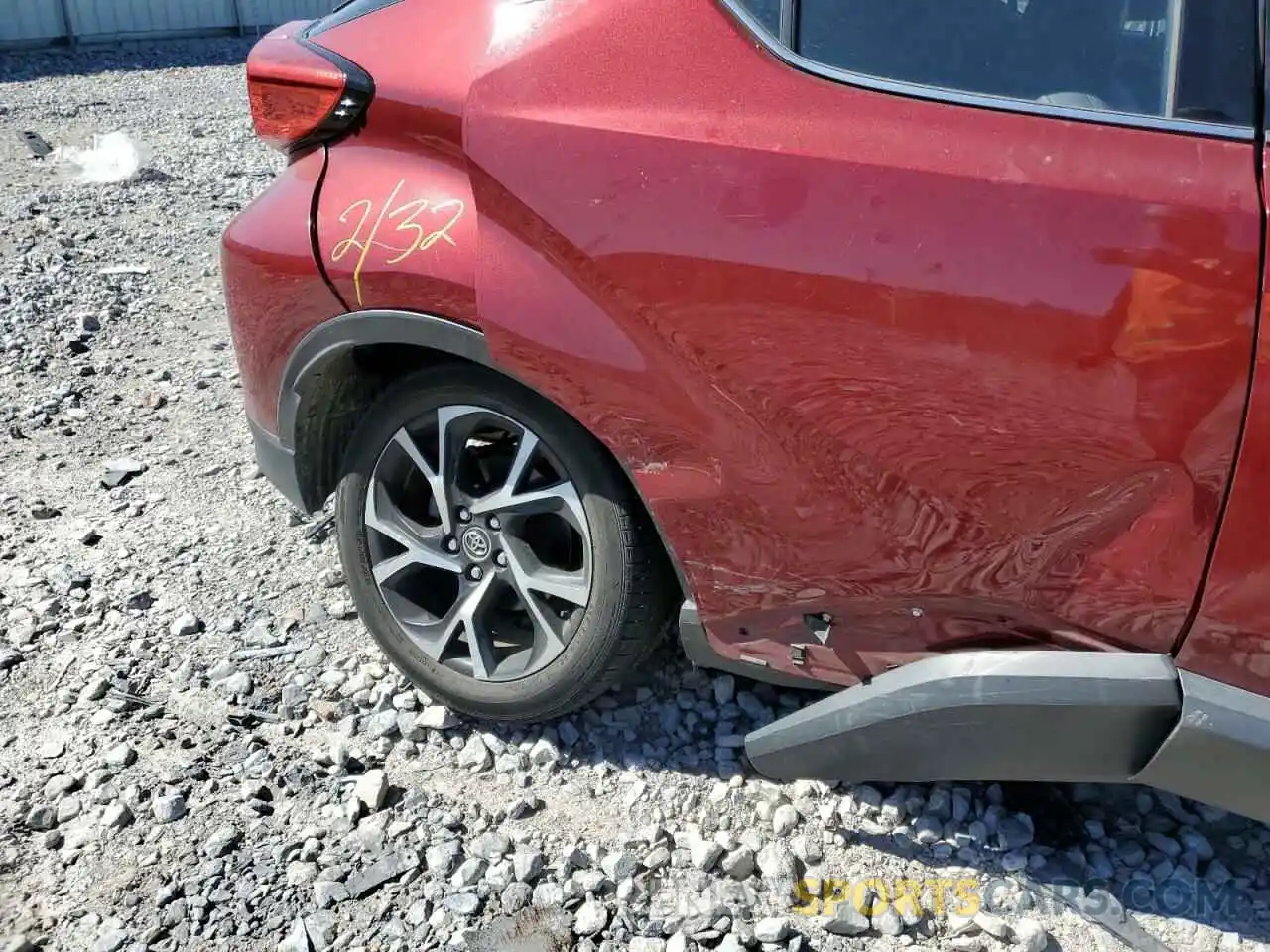 9 Photograph of a damaged car NMTKHMBX7KR069205 TOYOTA C-HR 2019