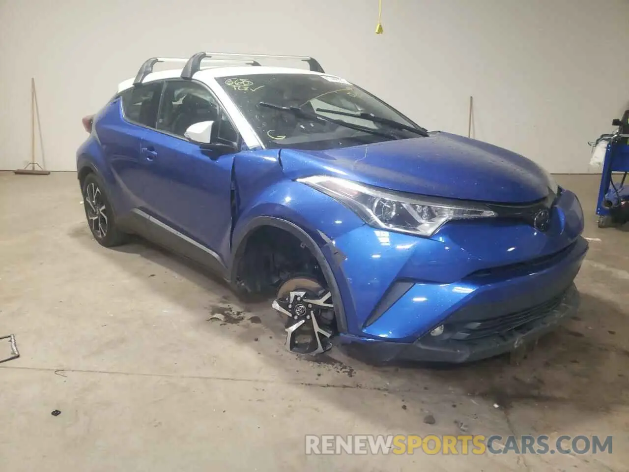 1 Photograph of a damaged car NMTKHMBX7KR069897 TOYOTA C-HR 2019