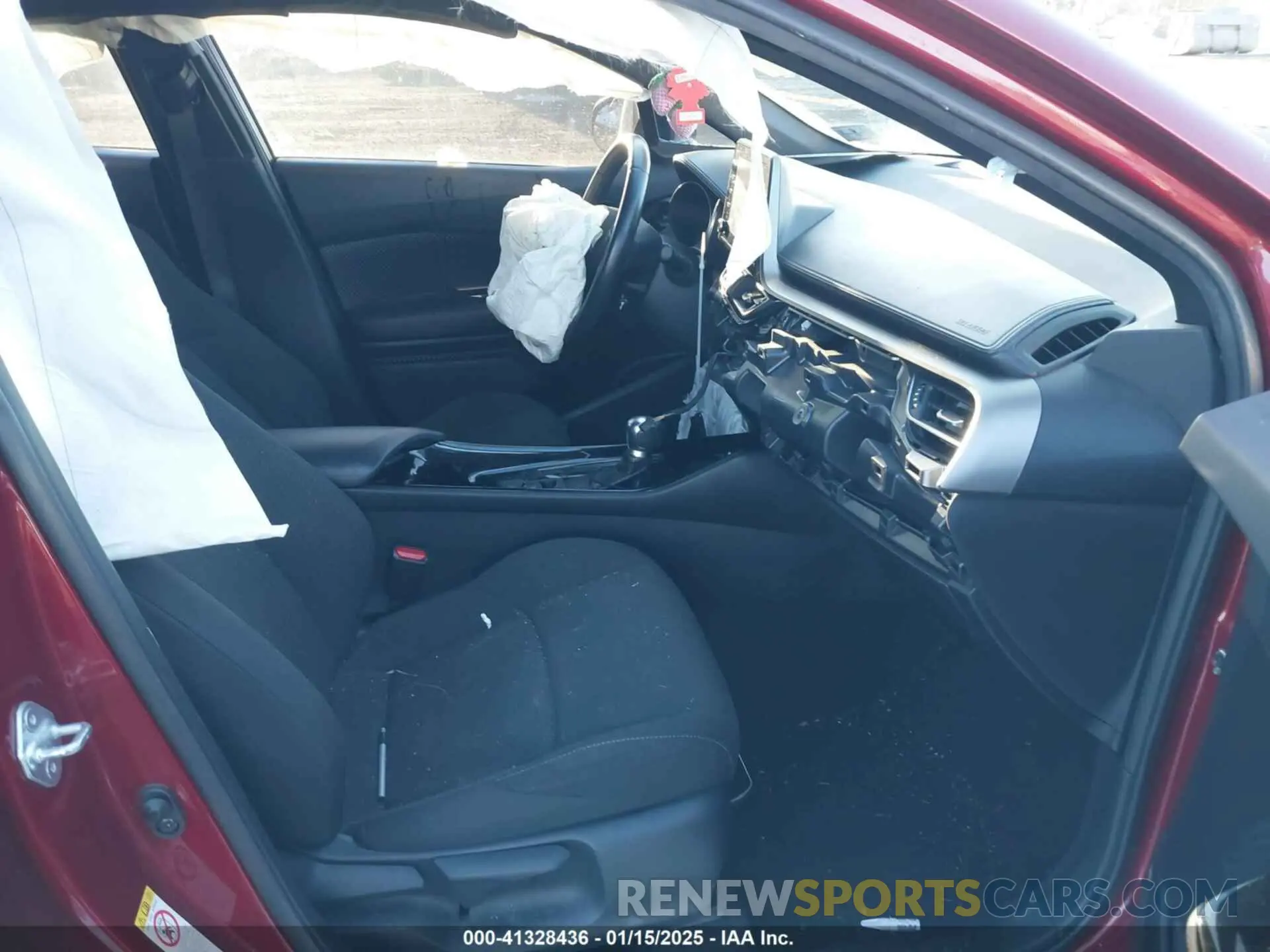 5 Photograph of a damaged car NMTKHMBX7KR072220 TOYOTA C-HR 2019