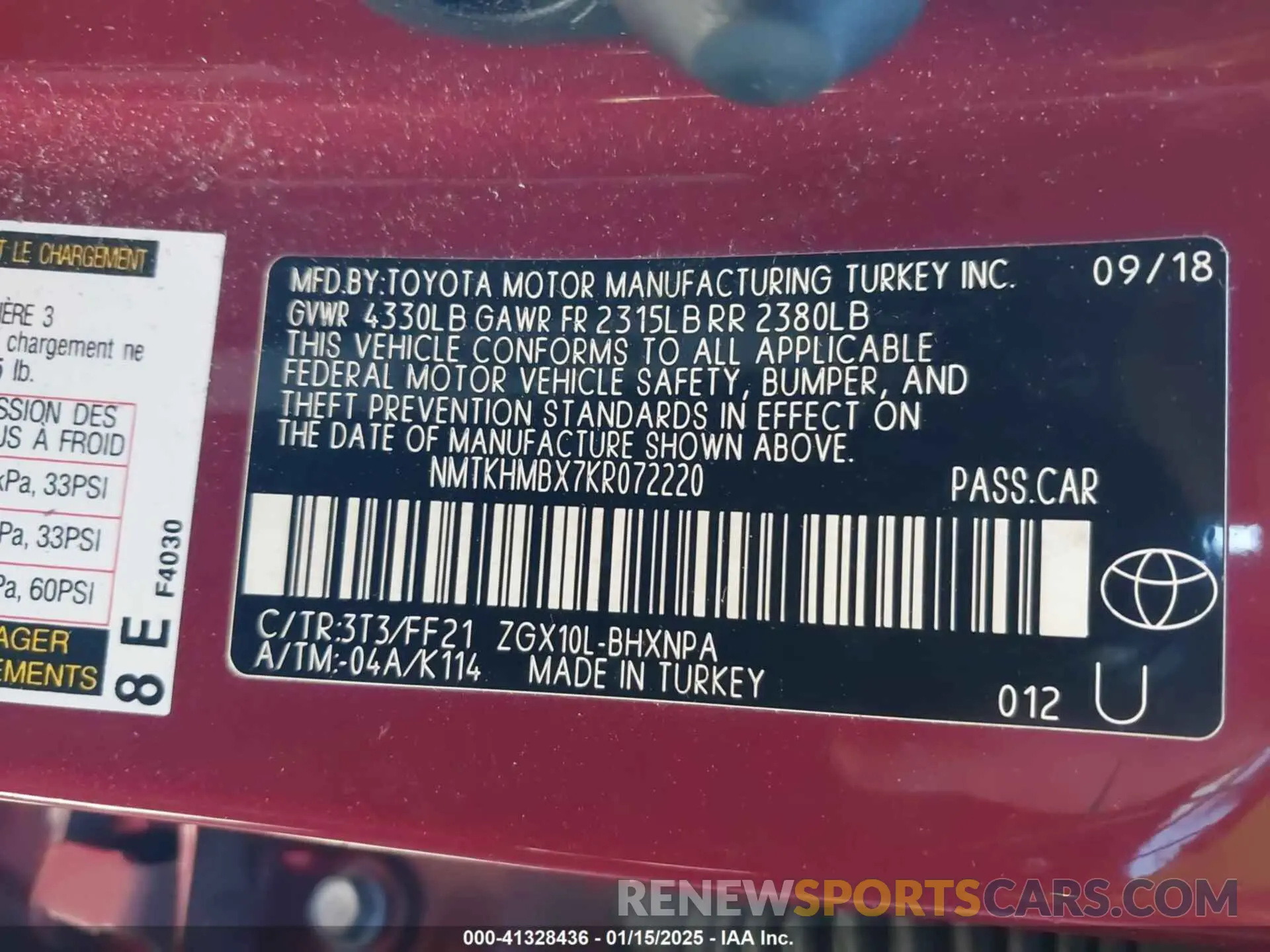 9 Photograph of a damaged car NMTKHMBX7KR072220 TOYOTA C-HR 2019