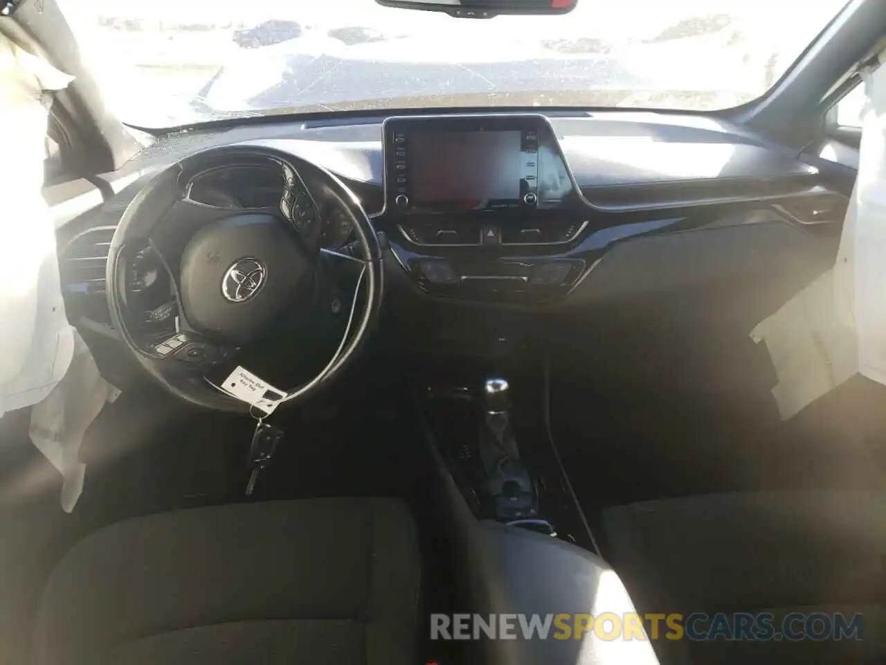 8 Photograph of a damaged car NMTKHMBX7KR074971 TOYOTA C-HR 2019