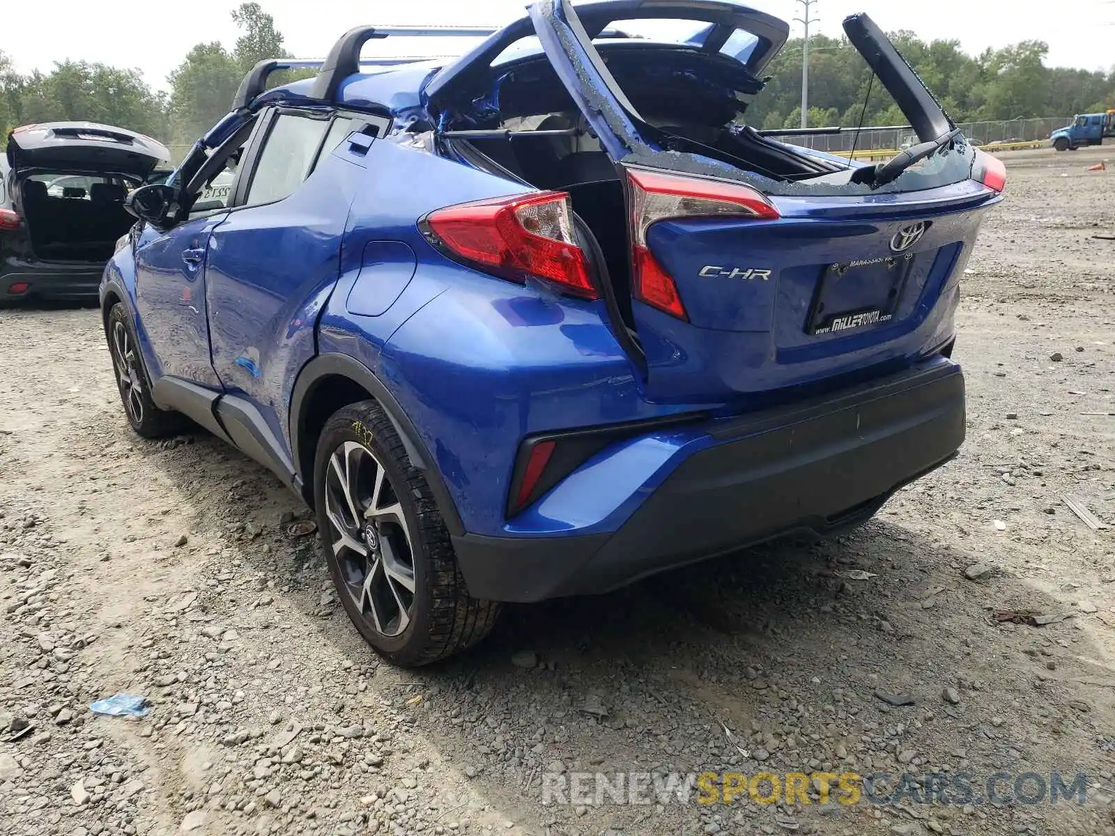 3 Photograph of a damaged car NMTKHMBX7KR077496 TOYOTA C-HR 2019